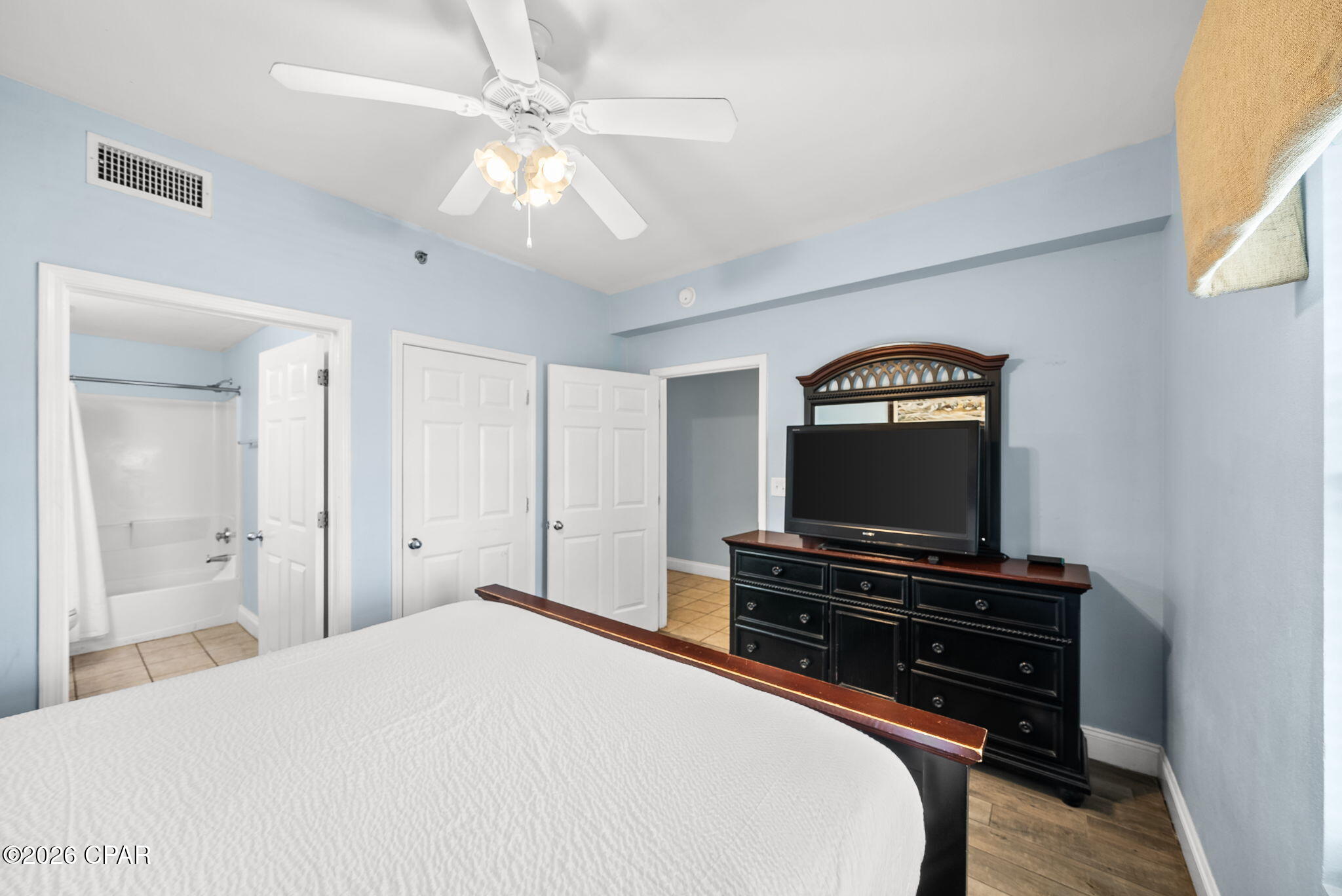 9902 S Thomas Drive 1337