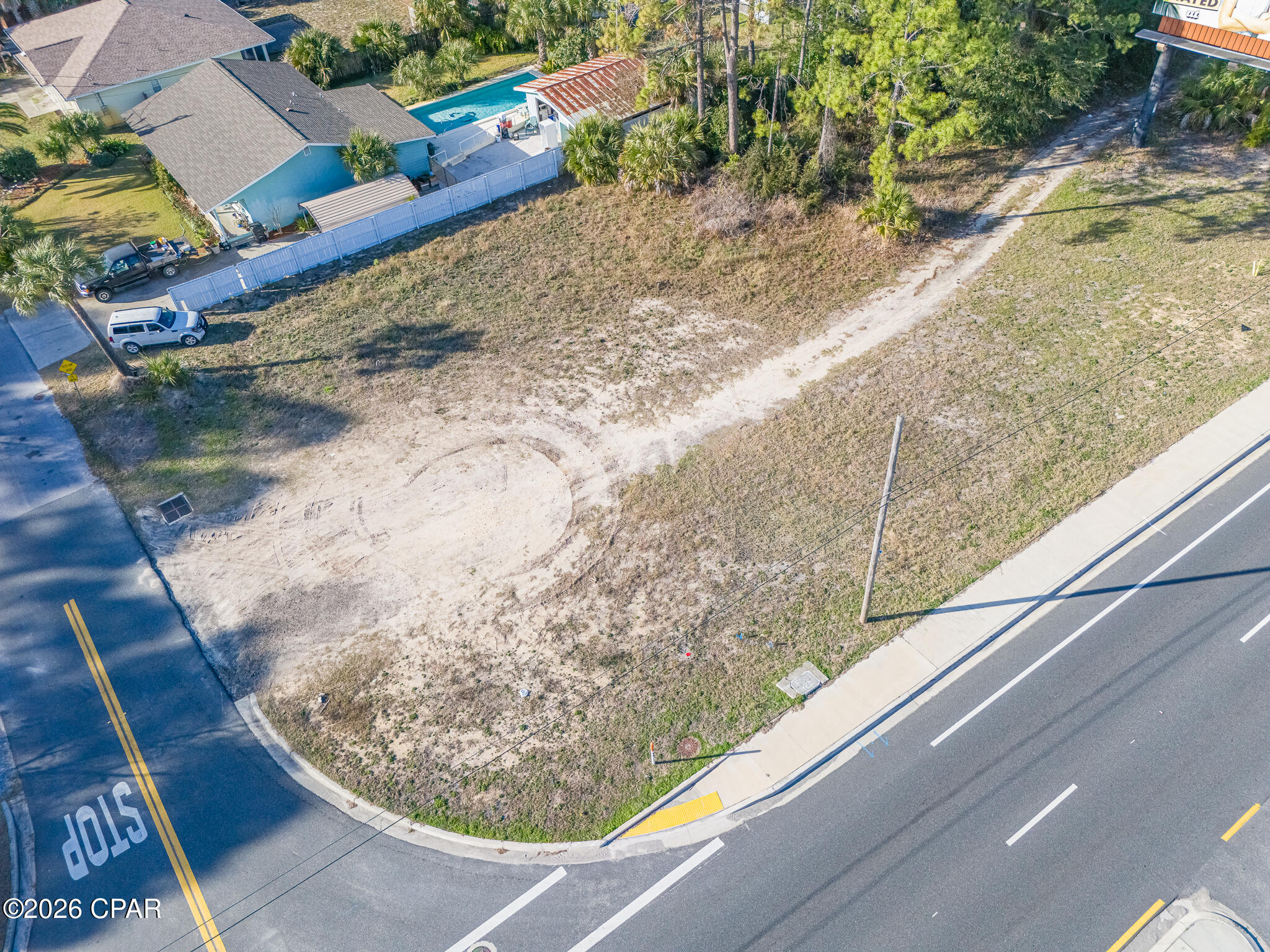 401 & 403 N Arnold Road