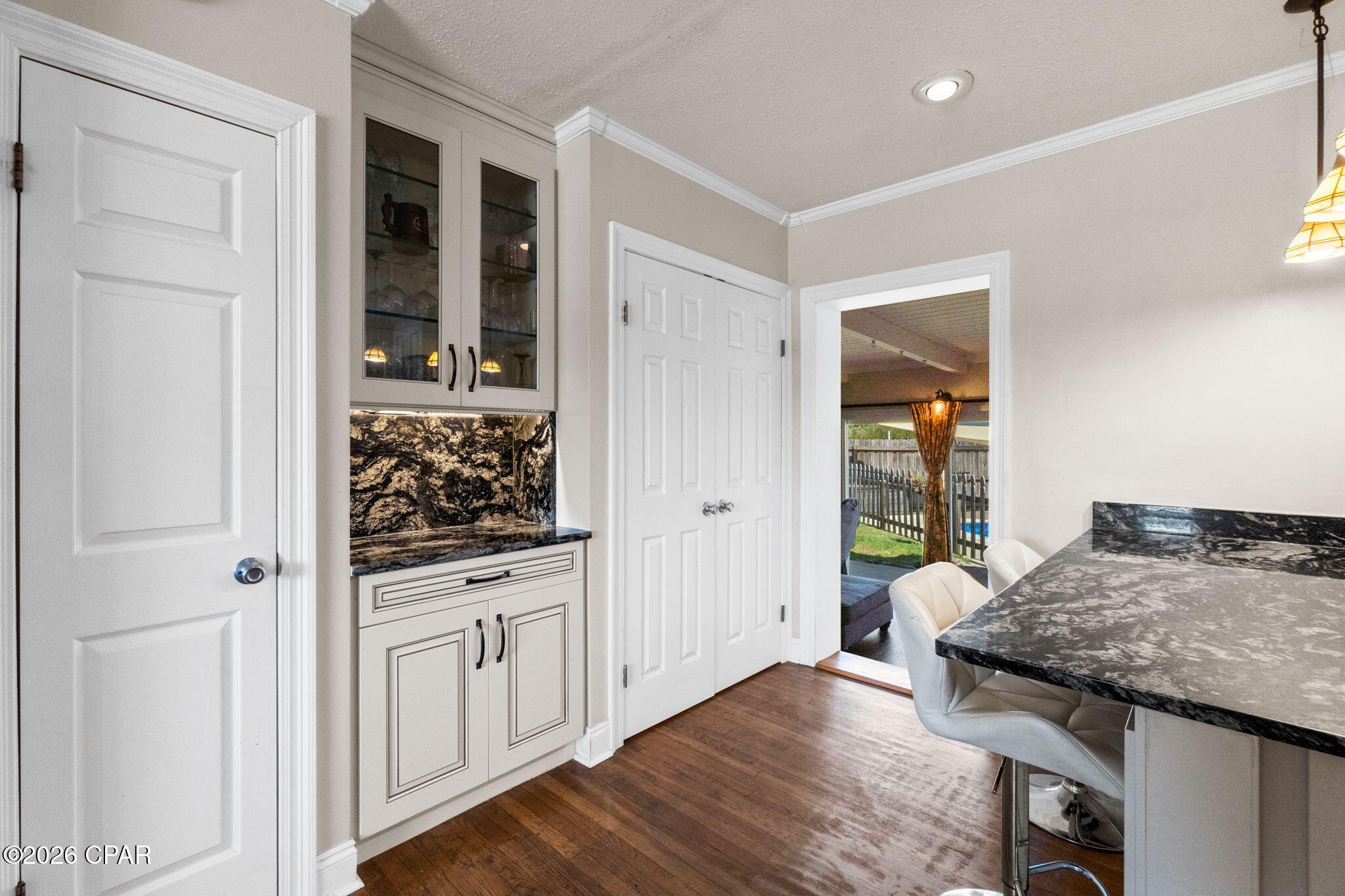 200 S Cove Terrace Drive