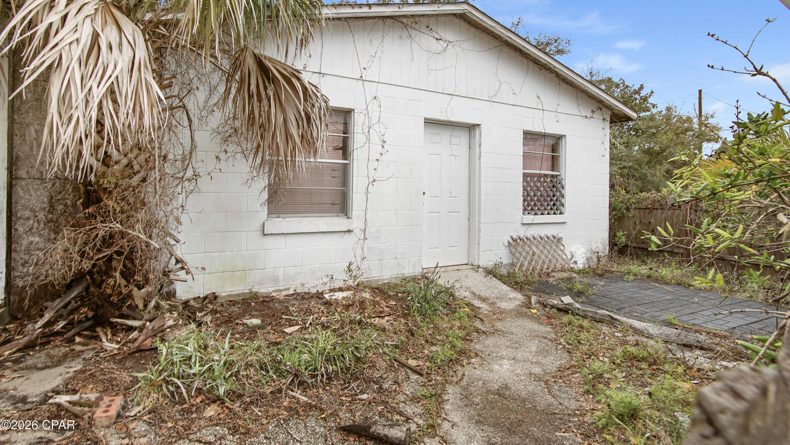 604 Fernwood Street
