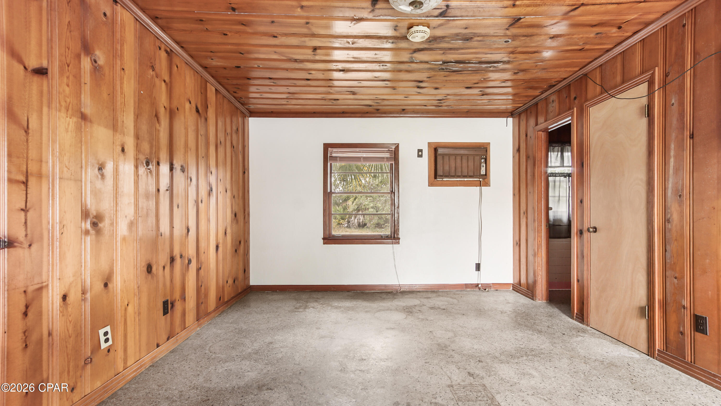 604 Fernwood Street