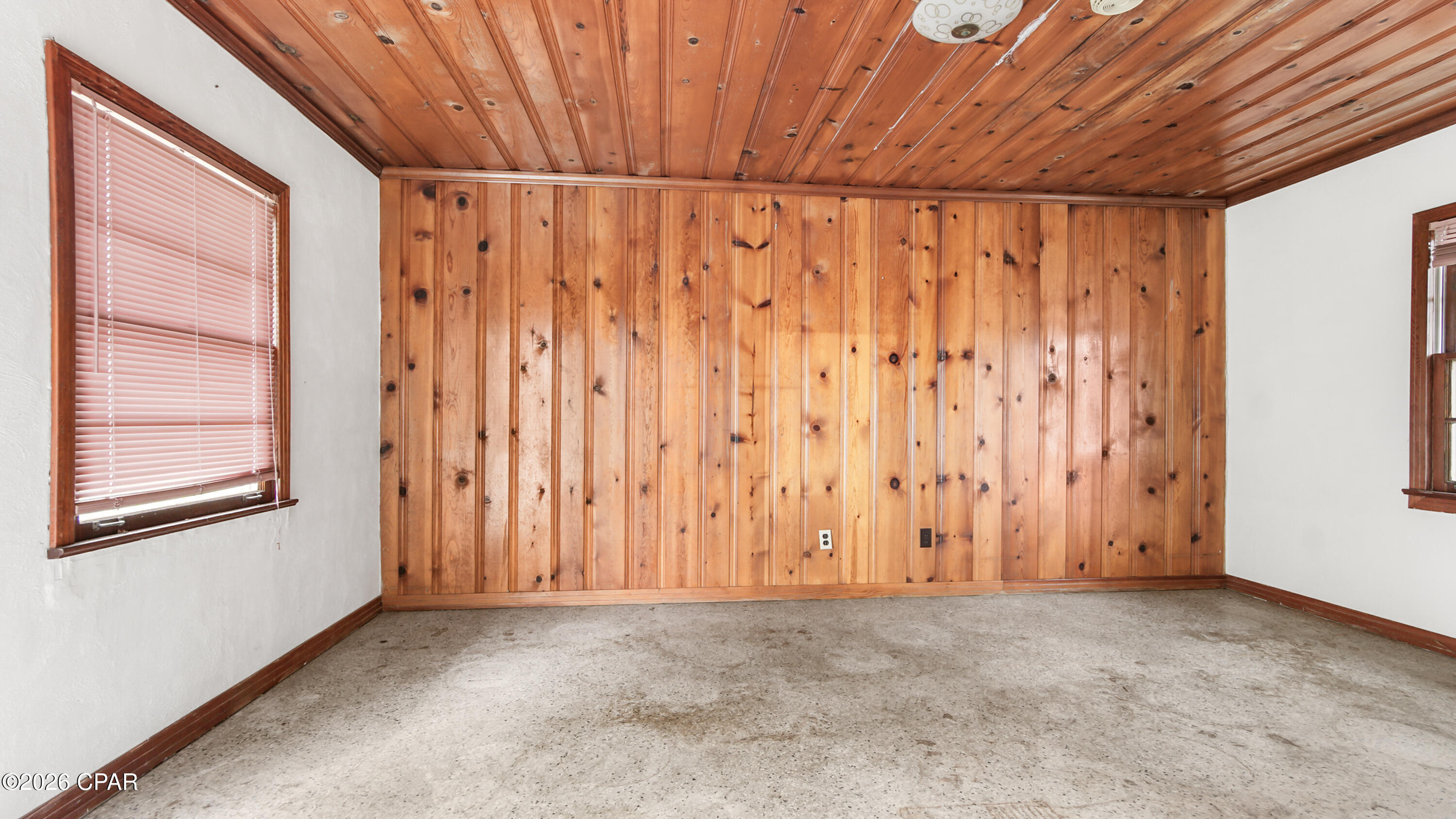 604 Fernwood Street