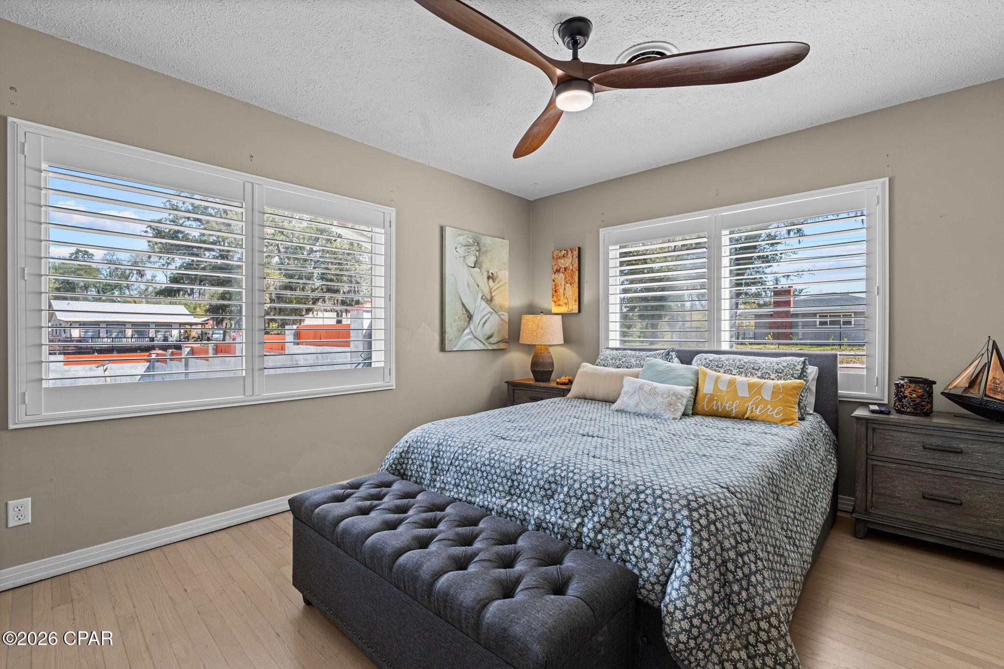 1006 High Street