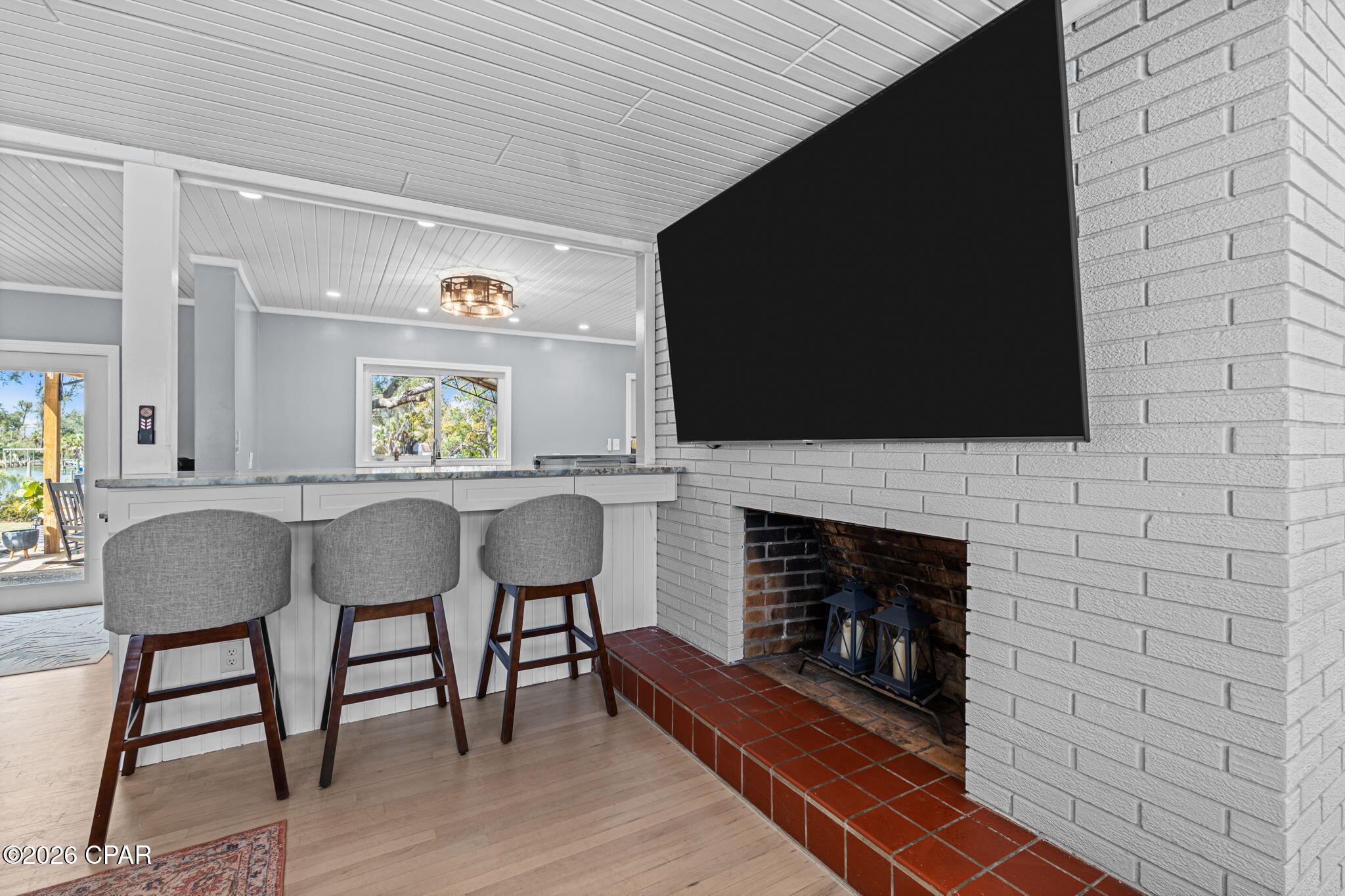 1006 High Street