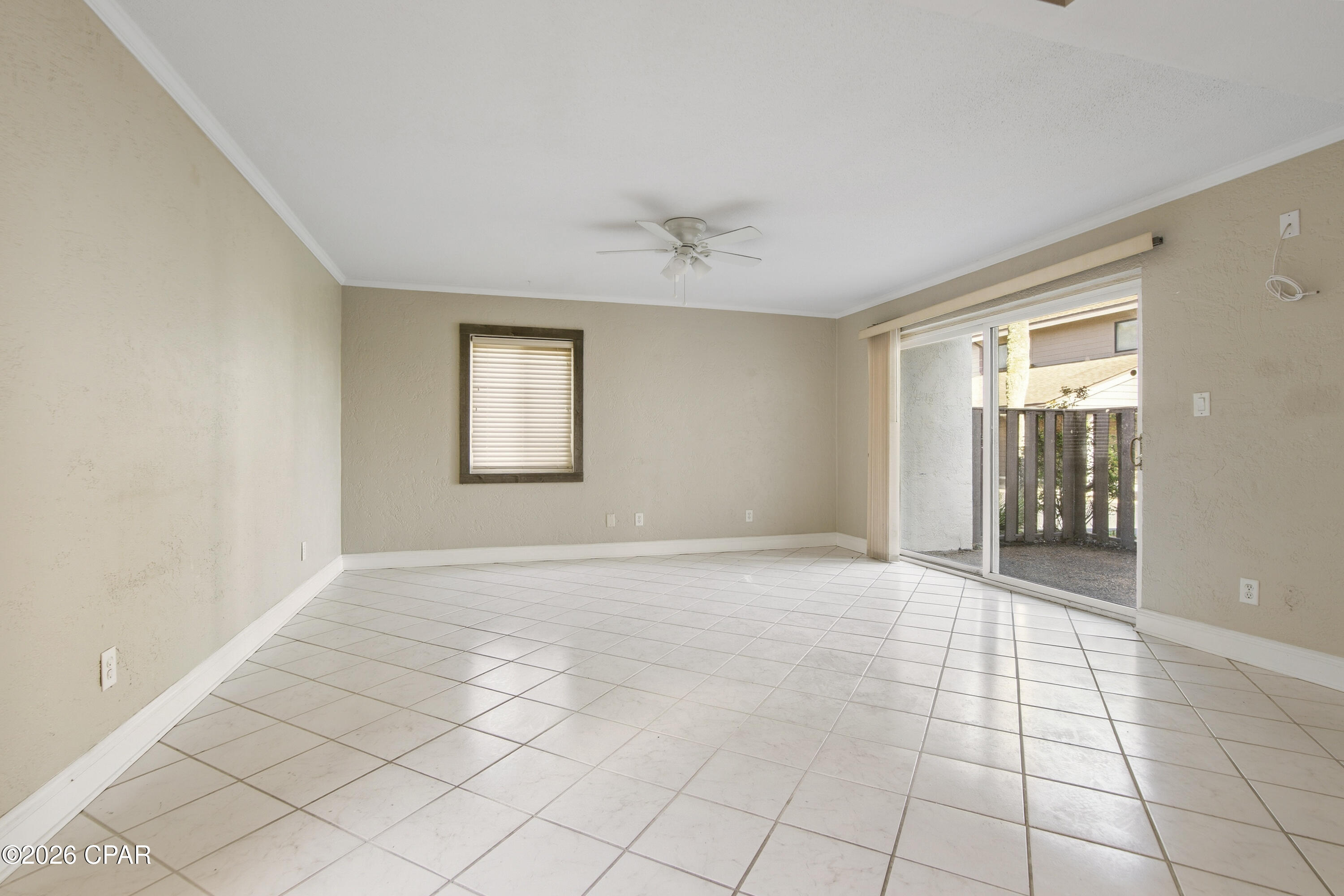 6901 N Lagoon Drive 10