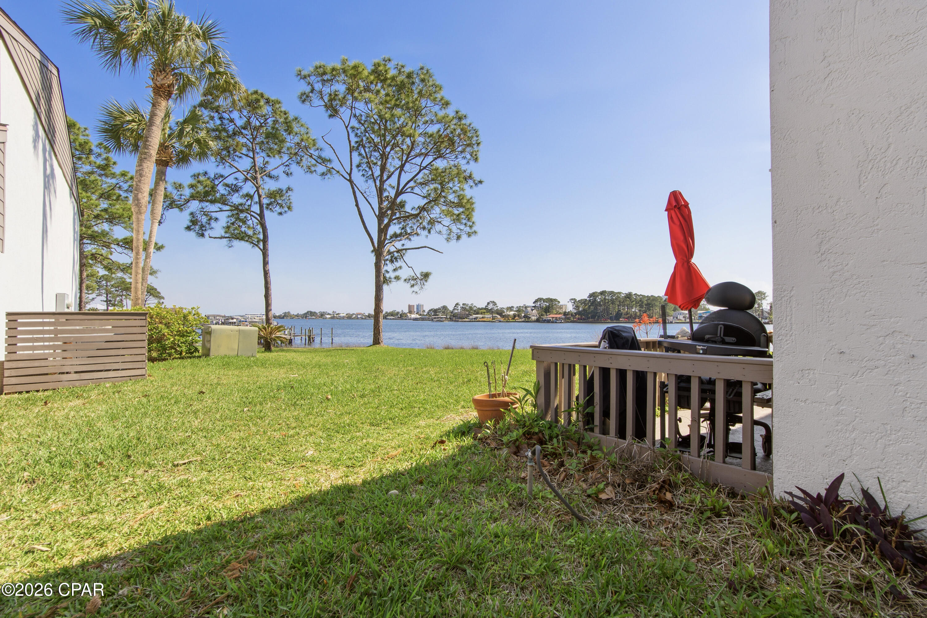 6901 N Lagoon Drive 10