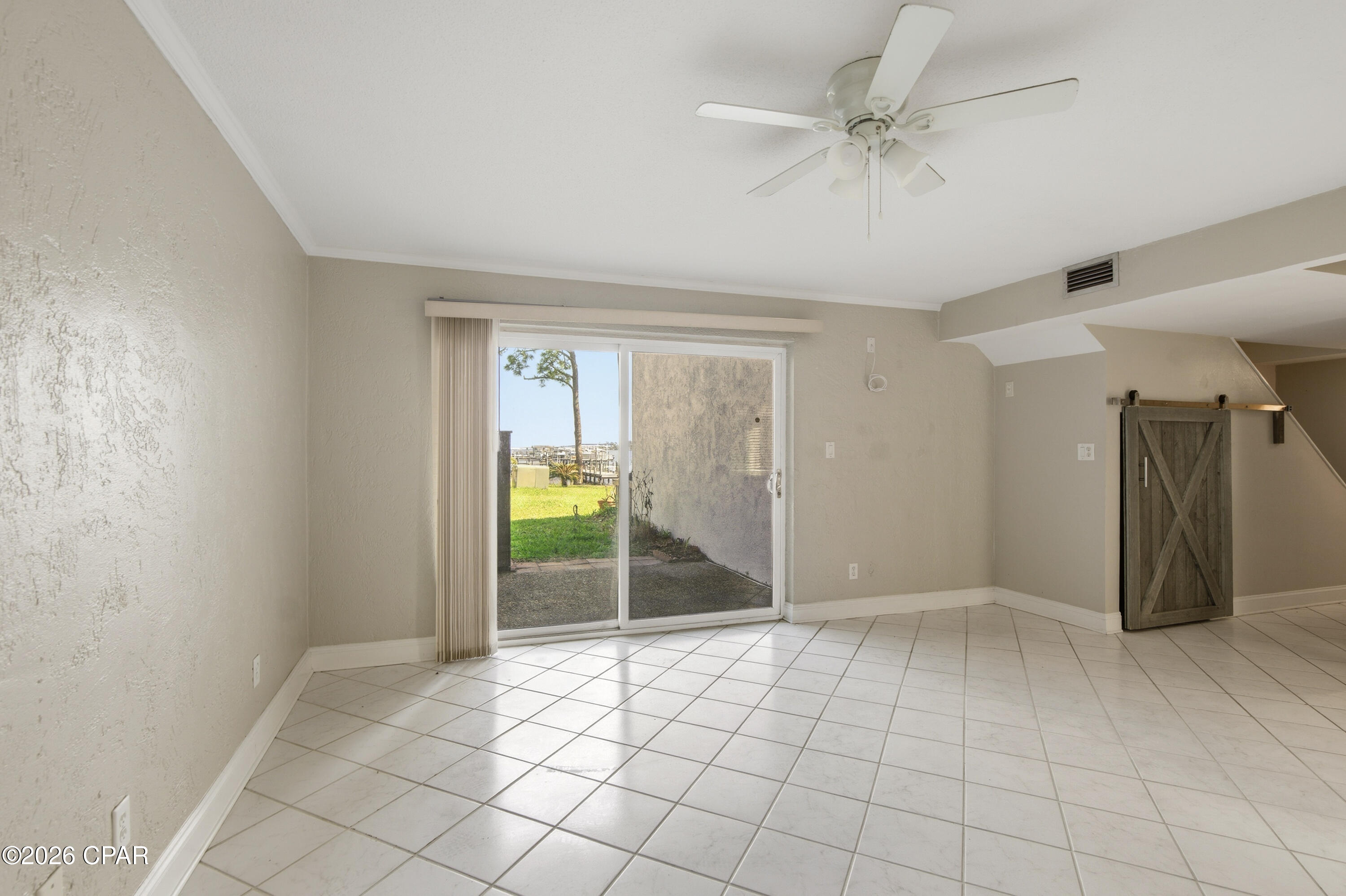 6901 N Lagoon Drive 10