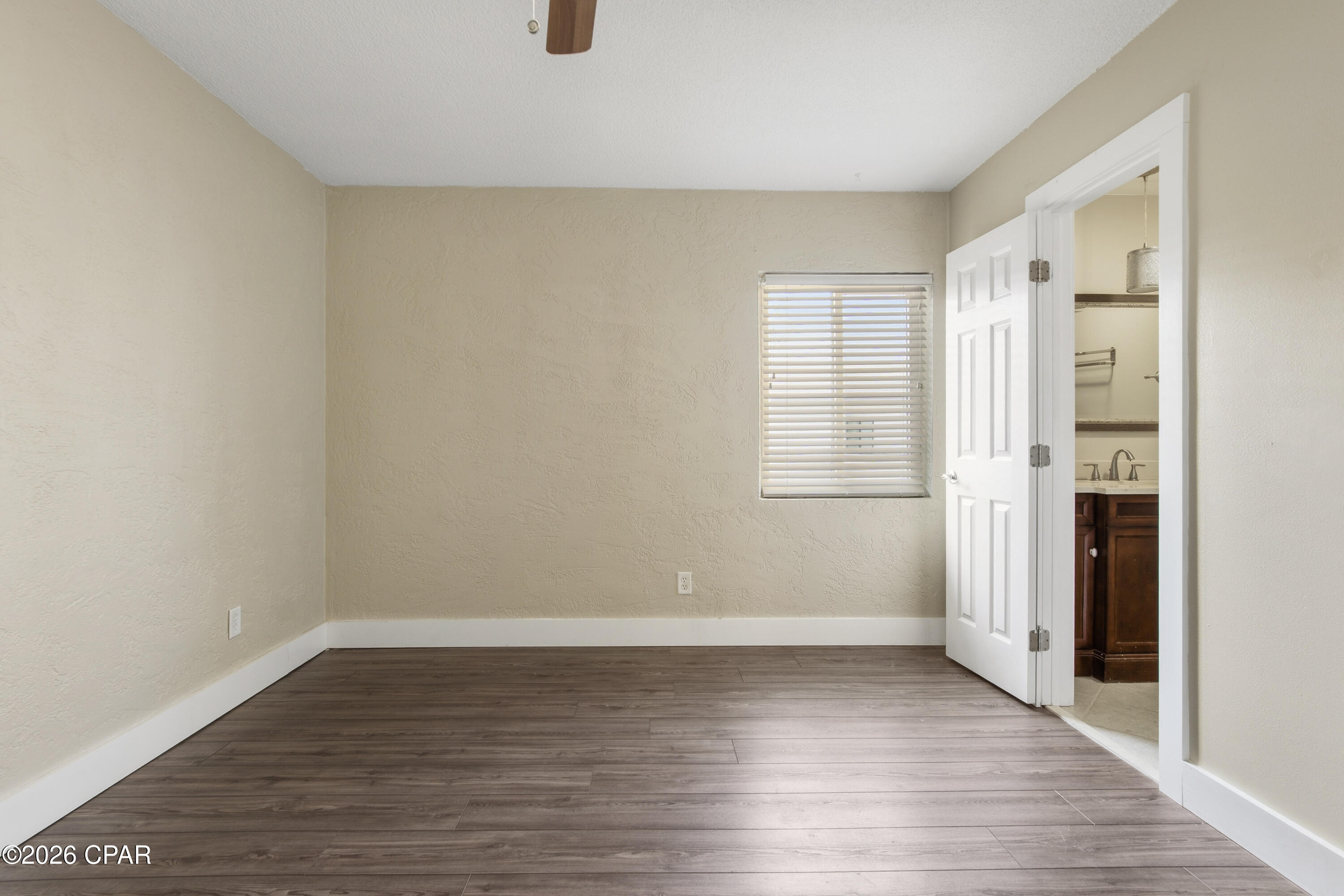 6901 N Lagoon Drive 10