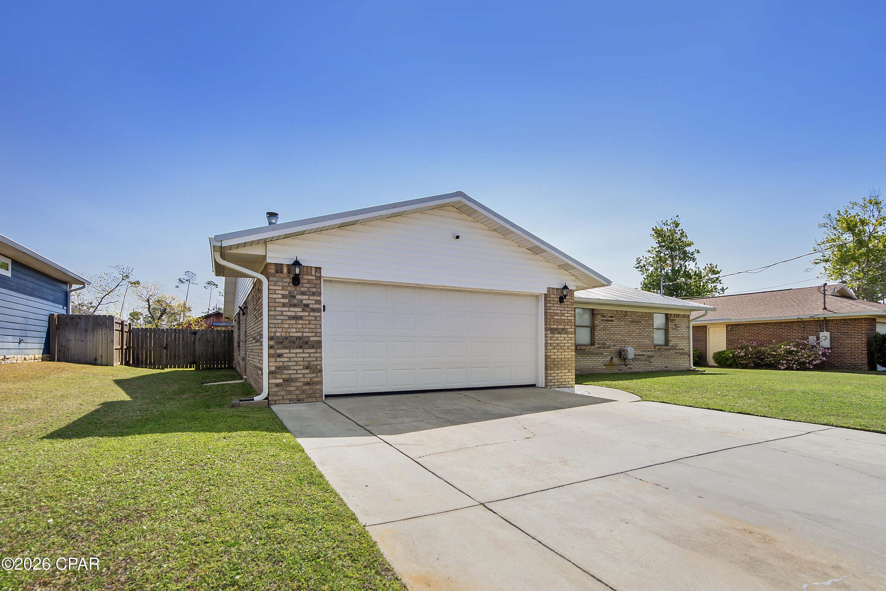 6047 Howard Road