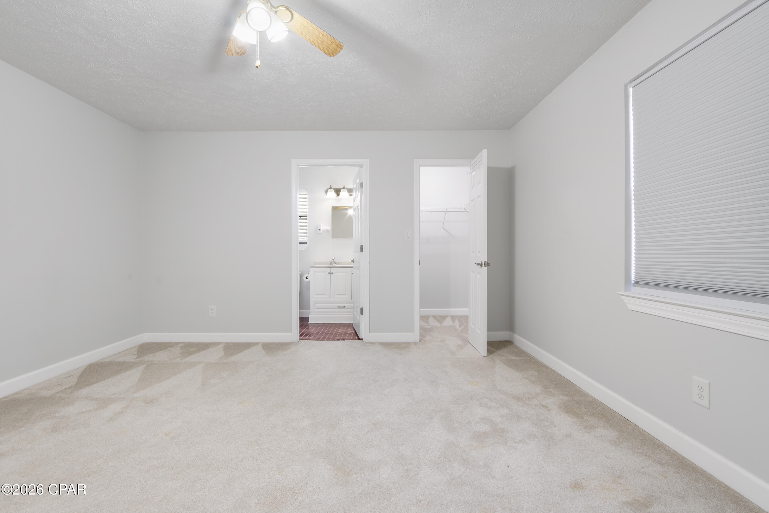 6047 Howard Road