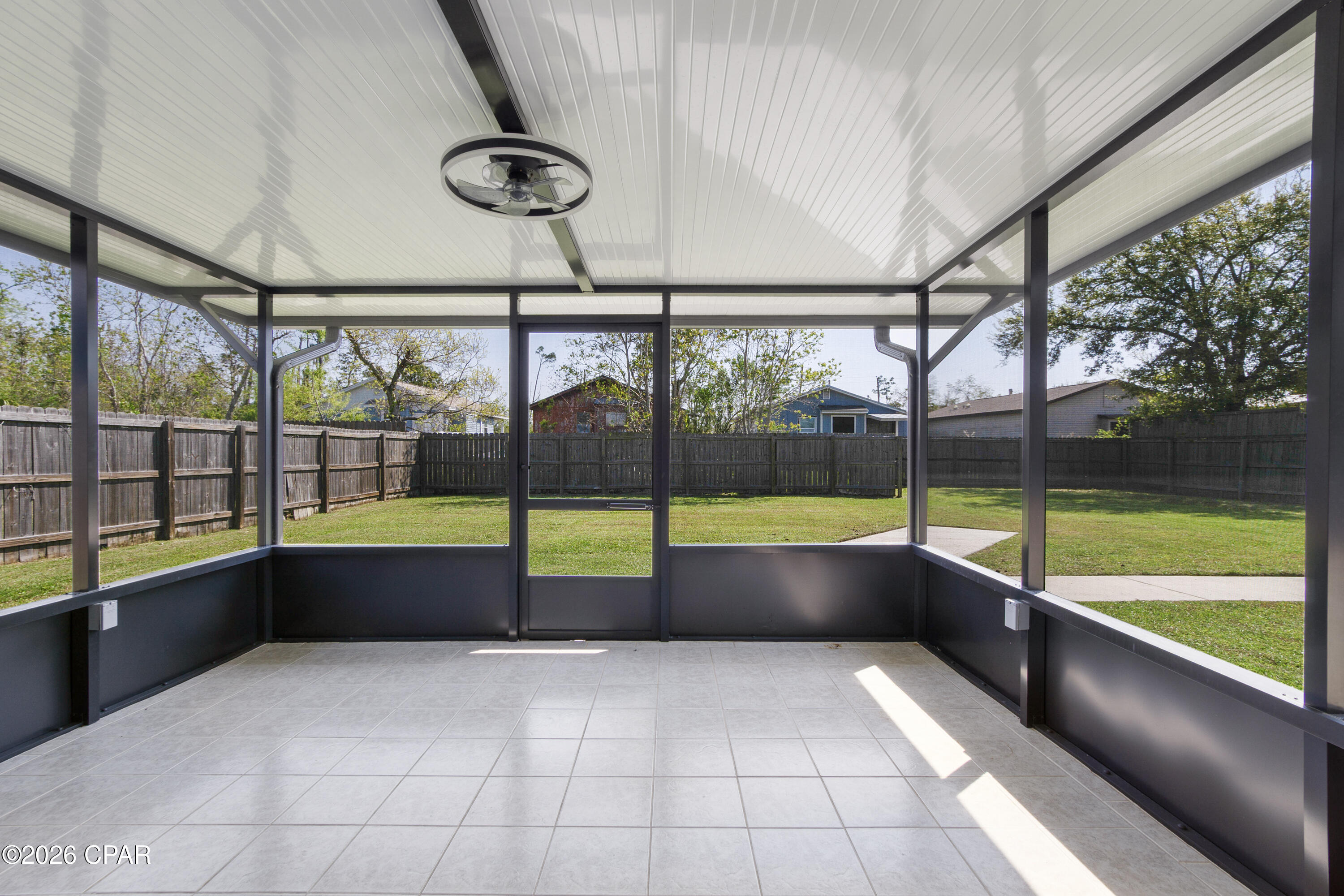 6047 Howard Road