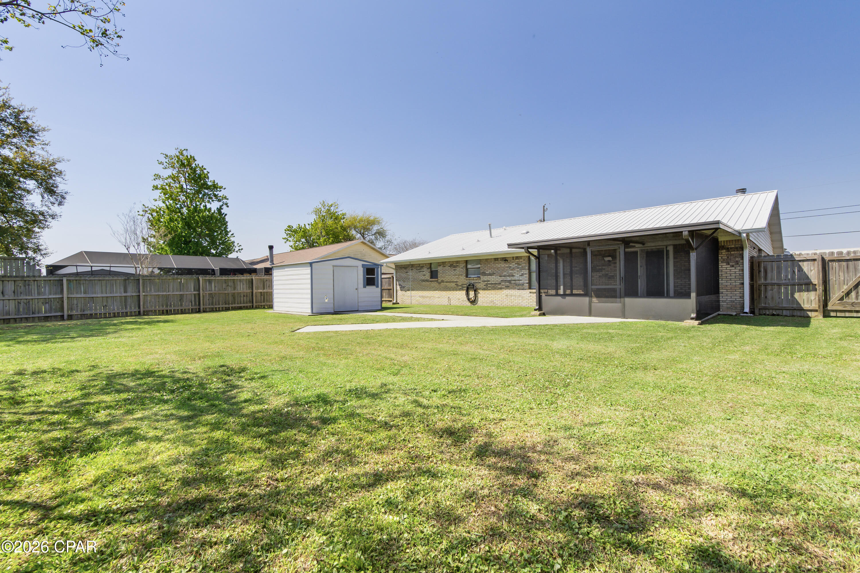 6047 Howard Road