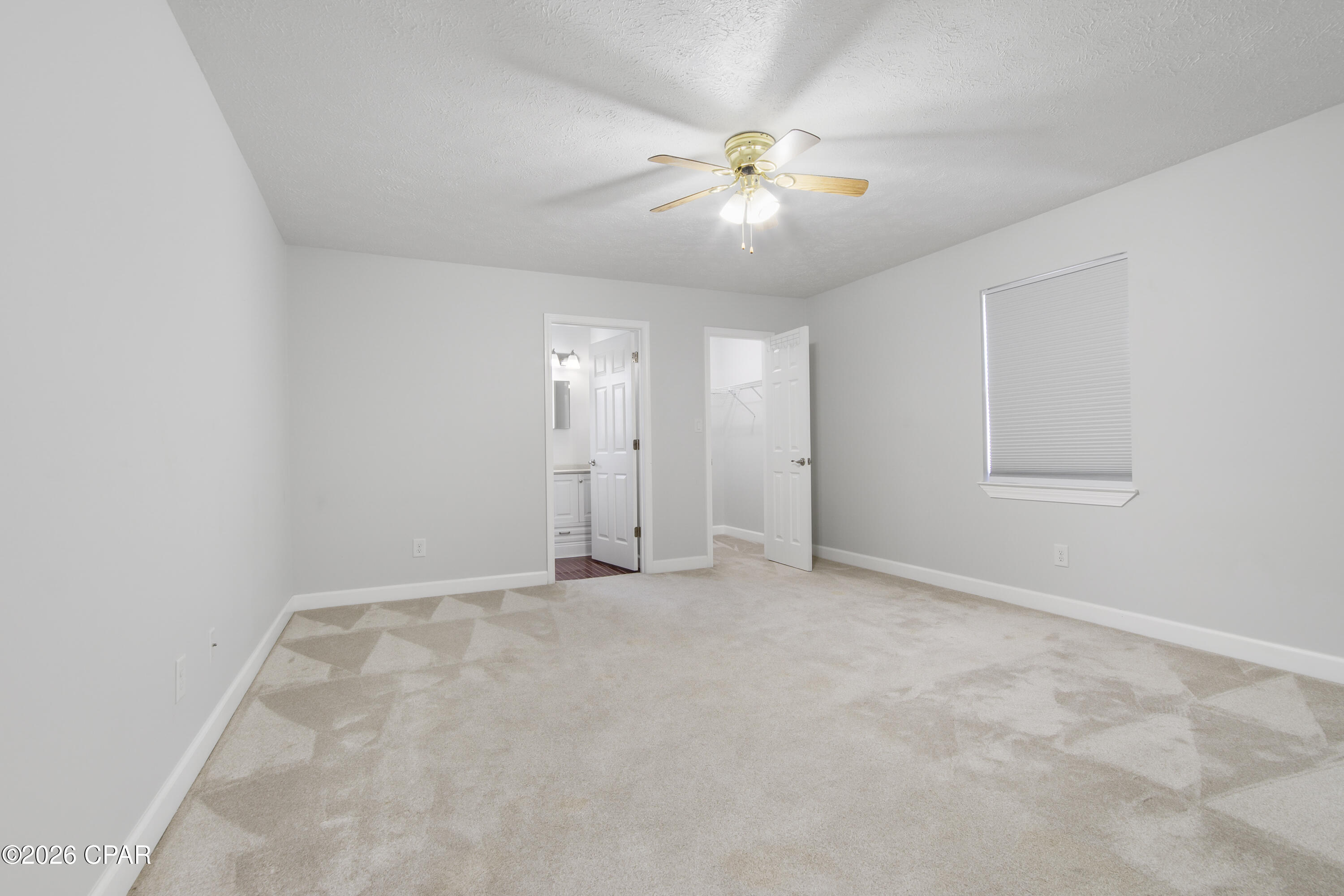 6047 Howard Road