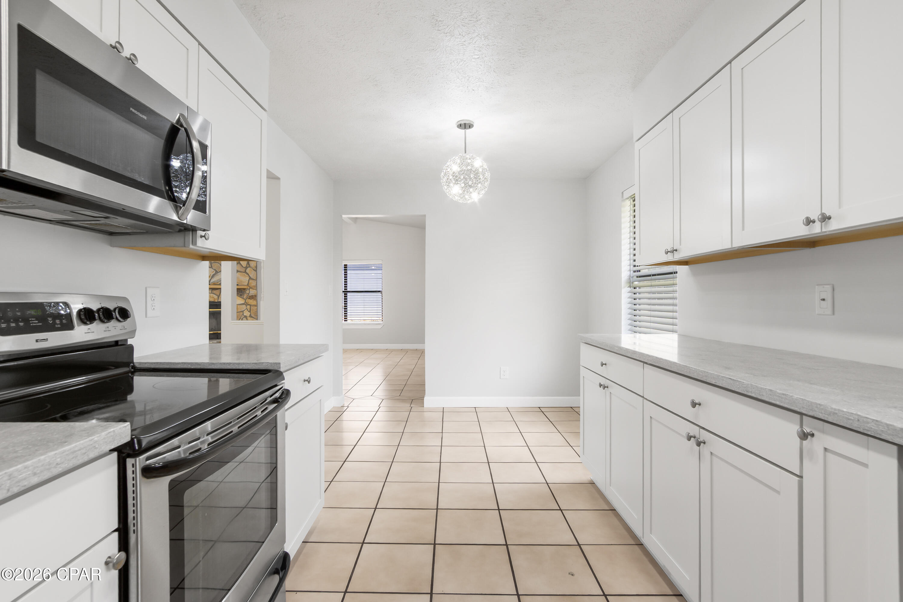 6047 Howard Road