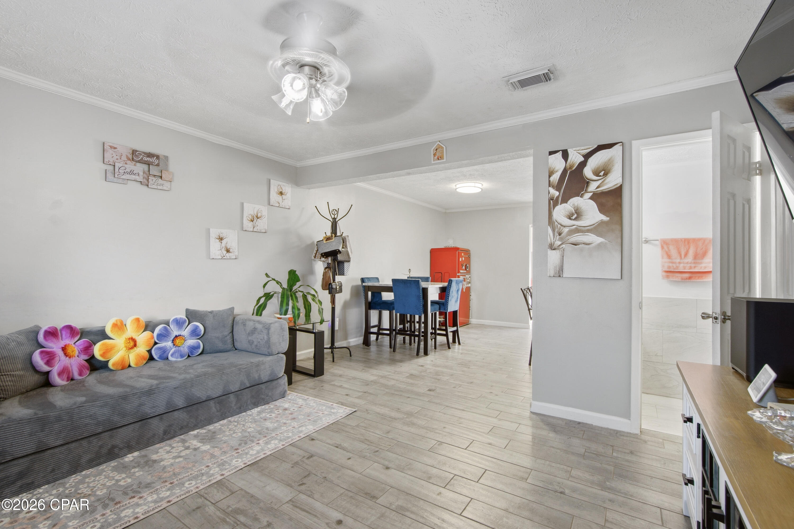 440 Venetian Way
