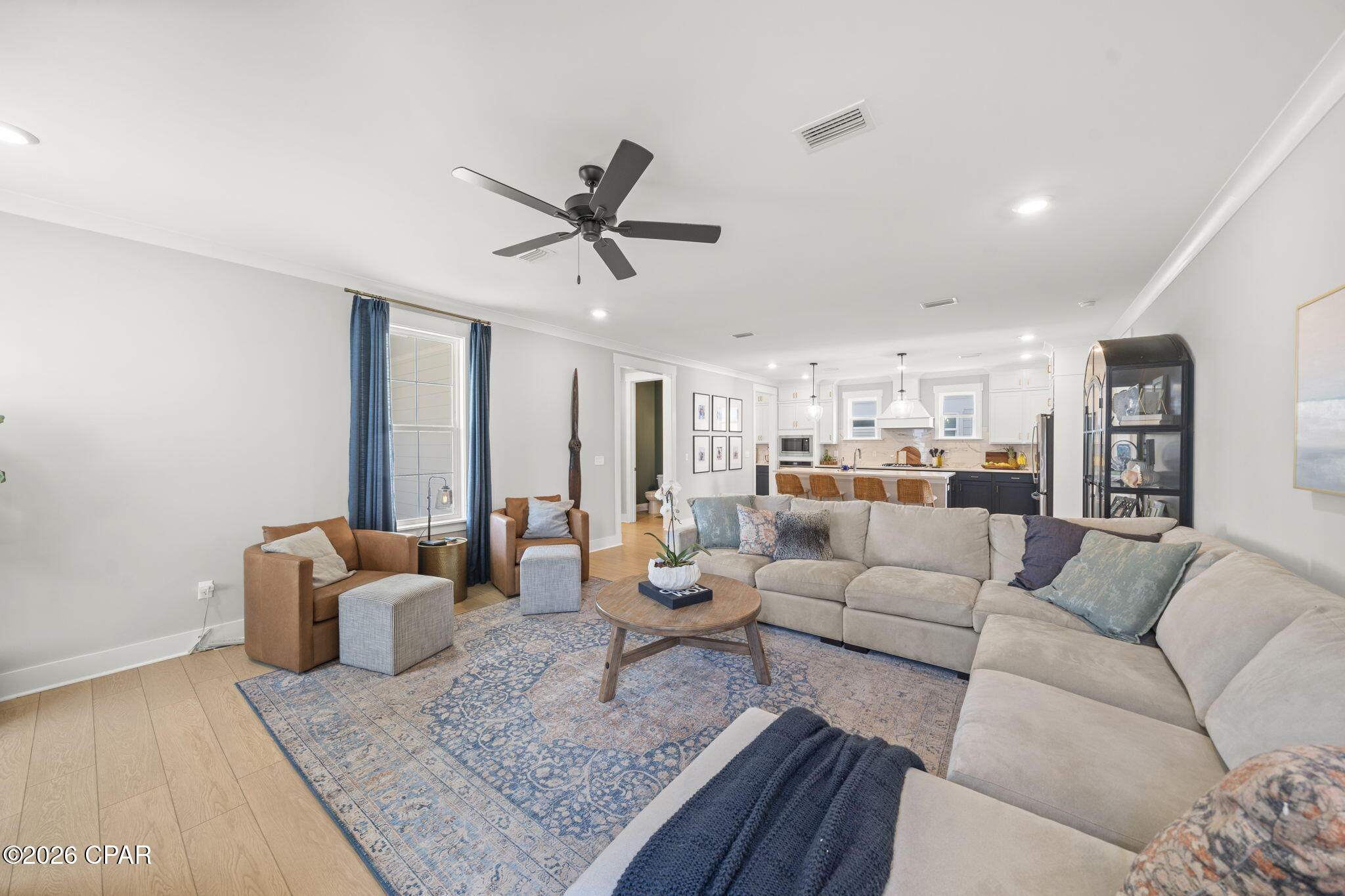 2001 Rushes Avenue