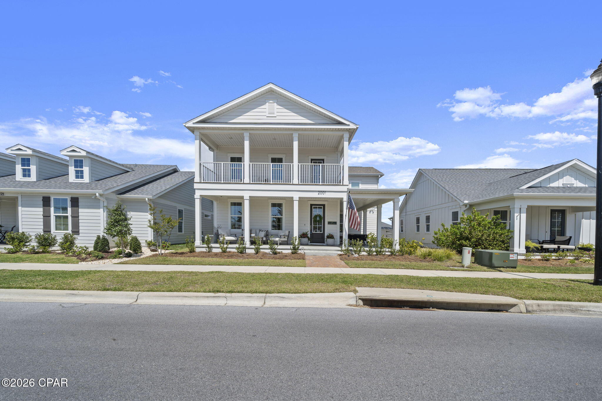 2001 Rushes Avenue