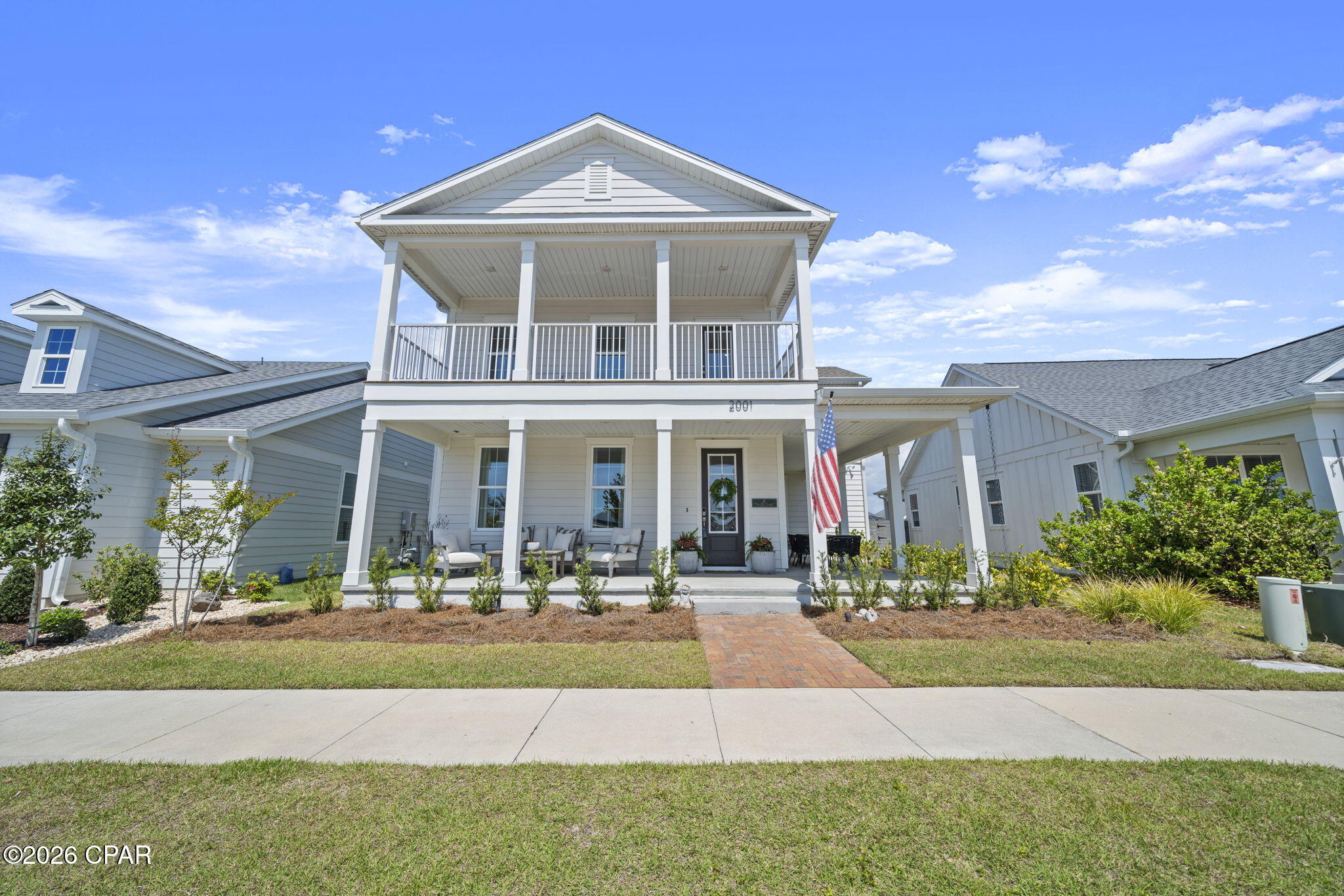 2001 Rushes Avenue