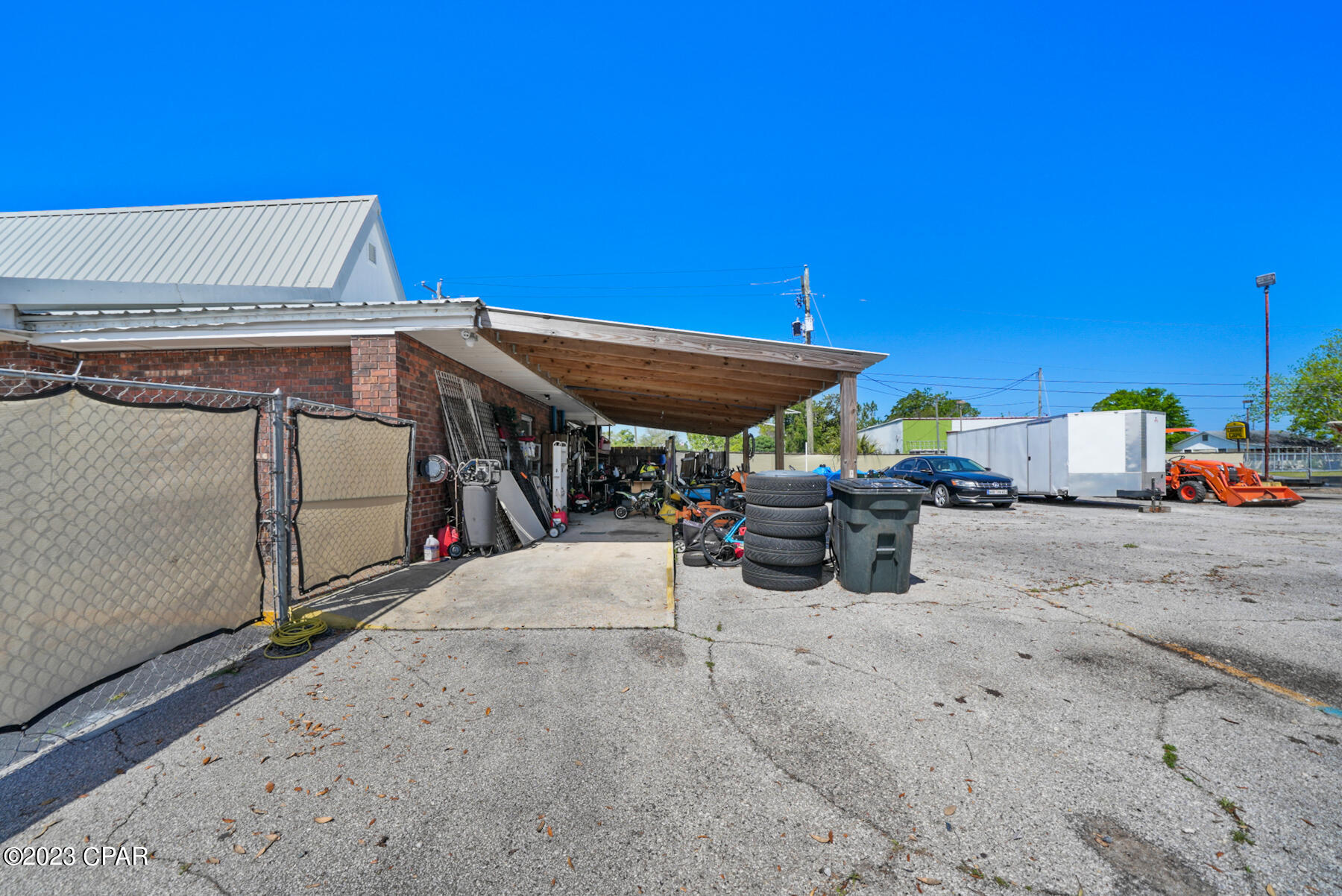 1040 W 15th Street