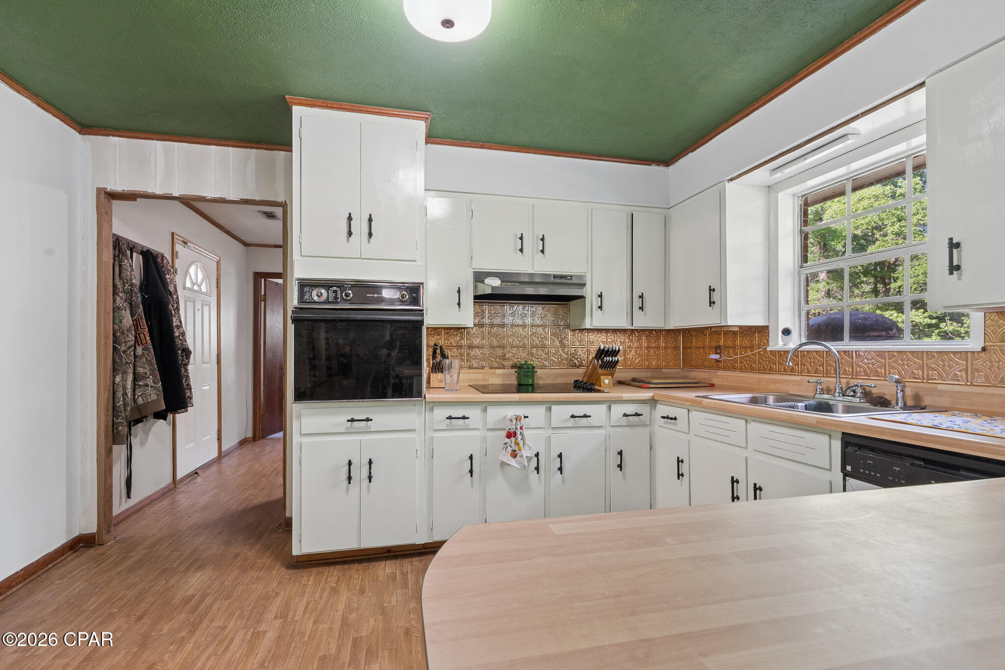 1443 Bradley Lane