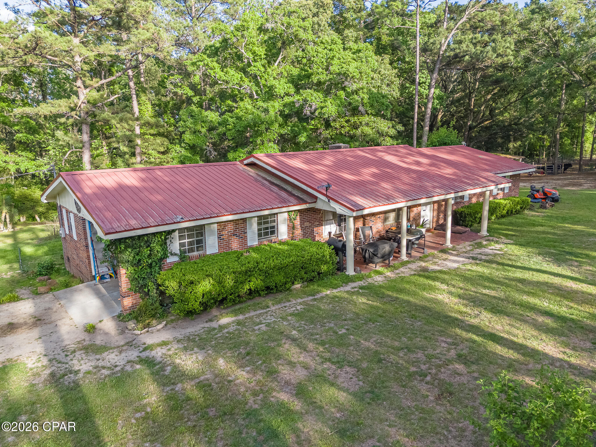1443 Bradley Lane