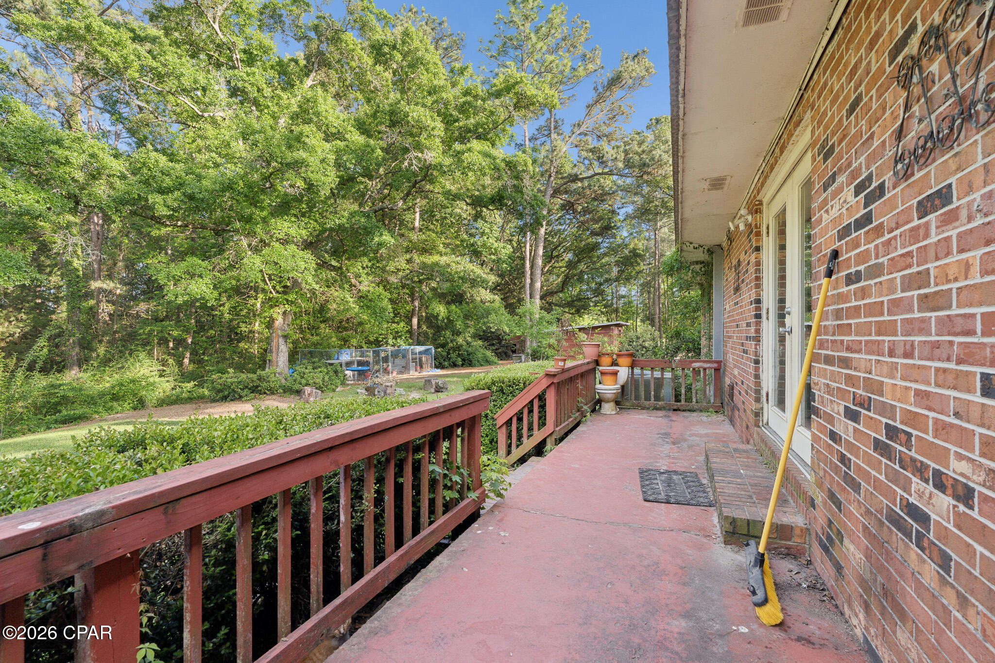 1443 Bradley Lane