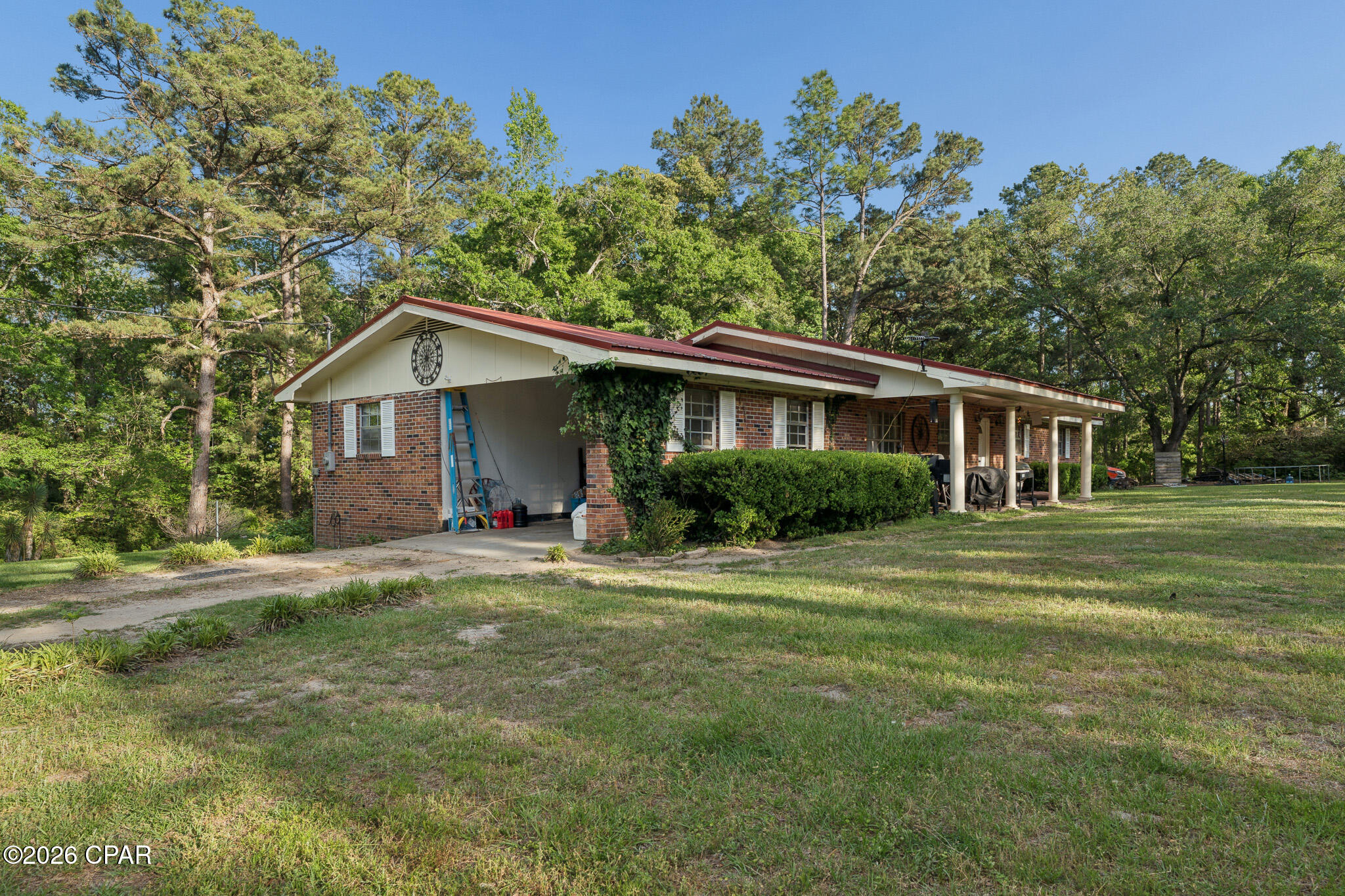 1443 Bradley Lane