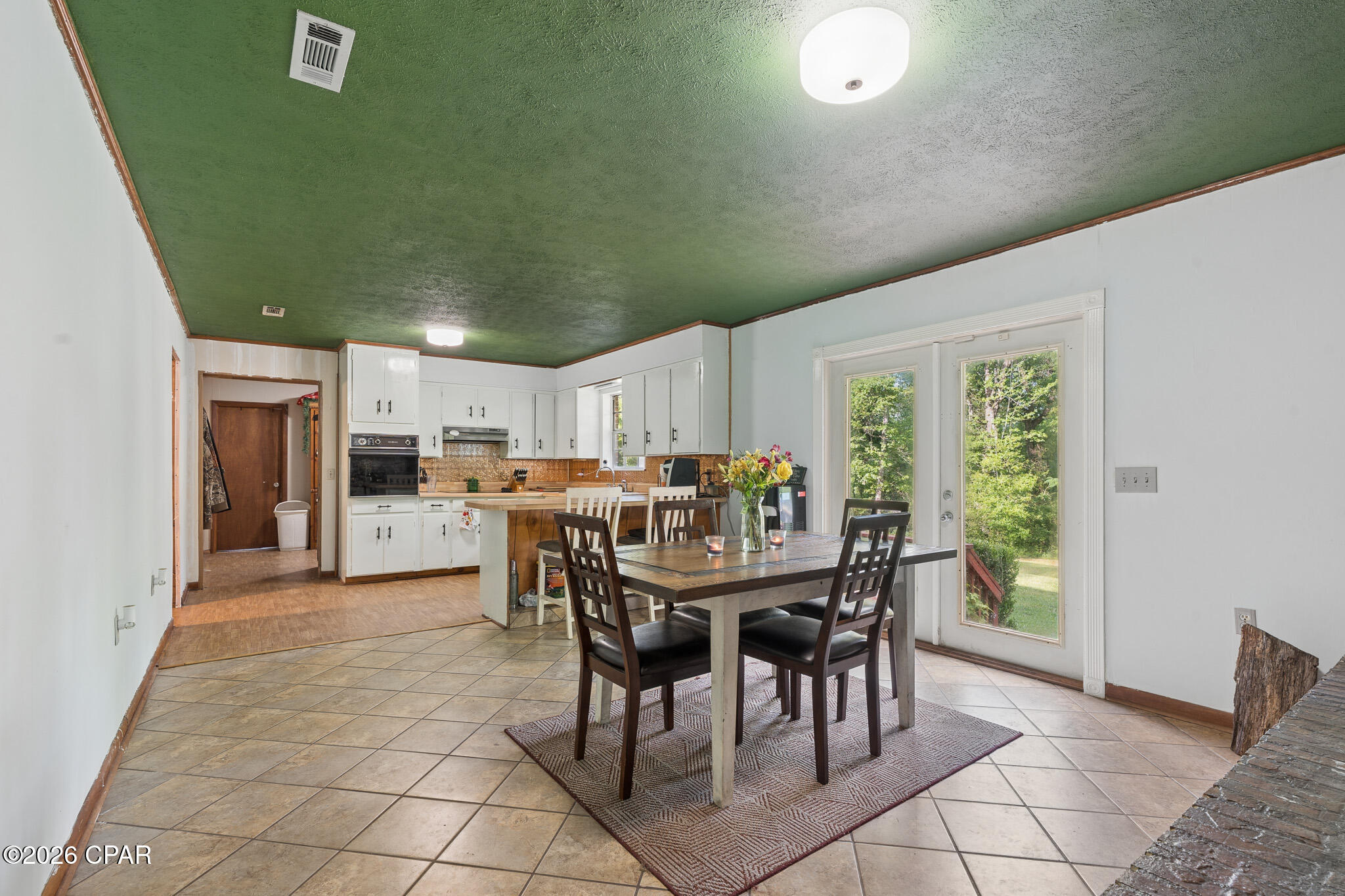 1443 Bradley Lane