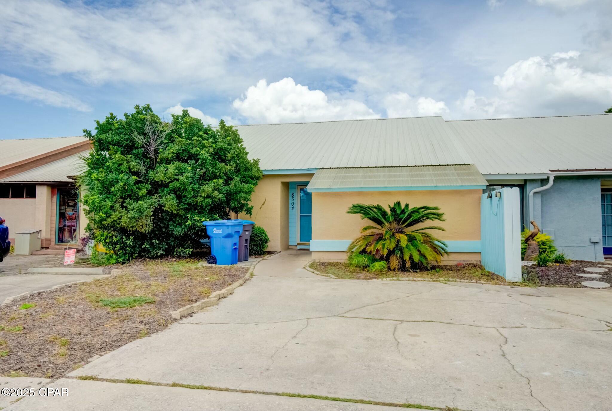 8504 N Lagoon Drive