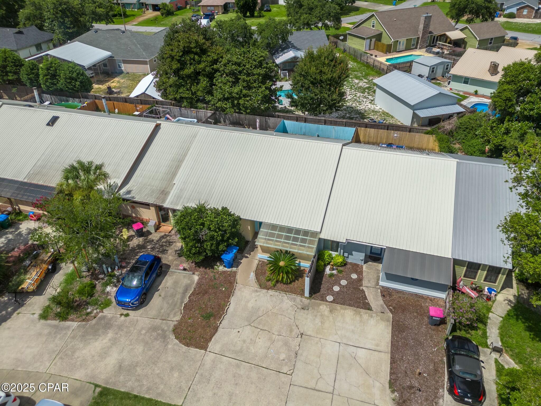8504 N Lagoon Drive