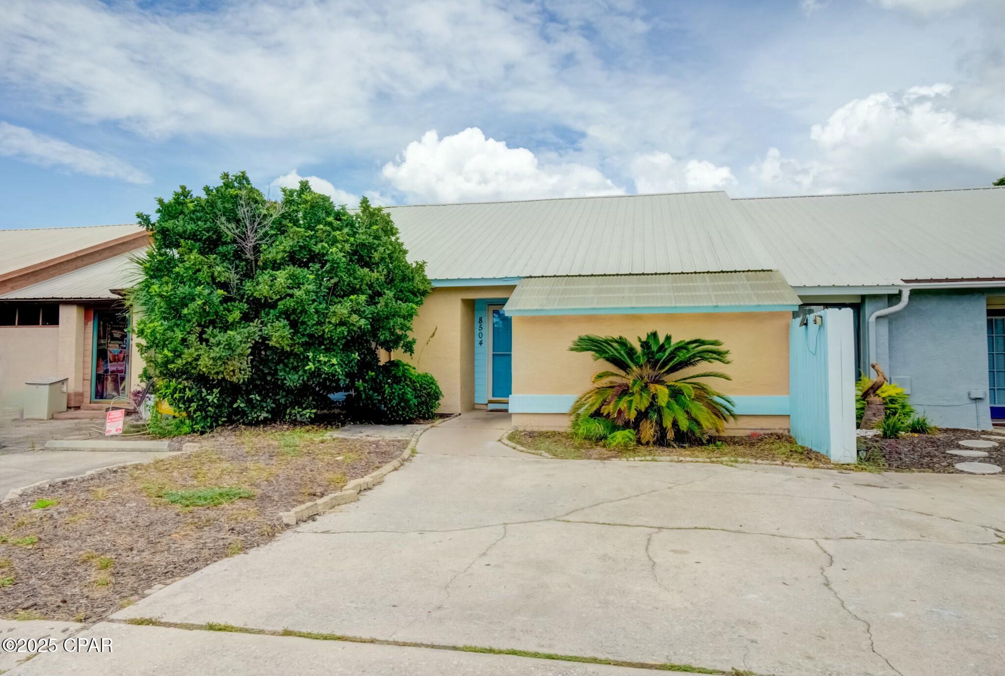 8504 N Lagoon Drive