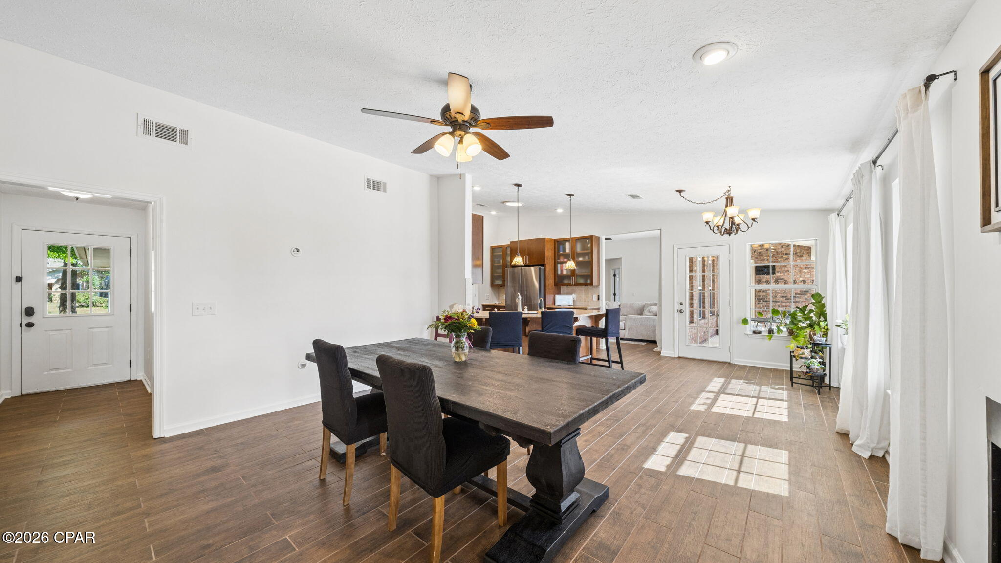 2835 Longleaf Road