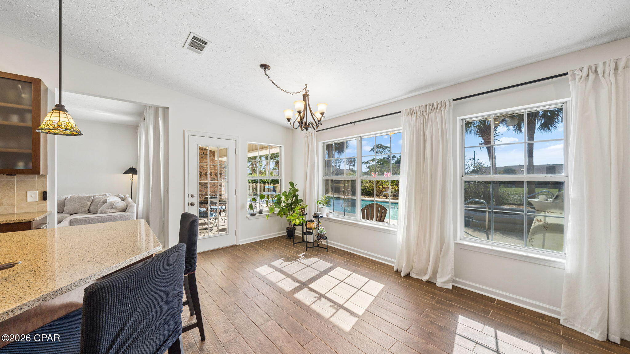 2835 Longleaf Road
