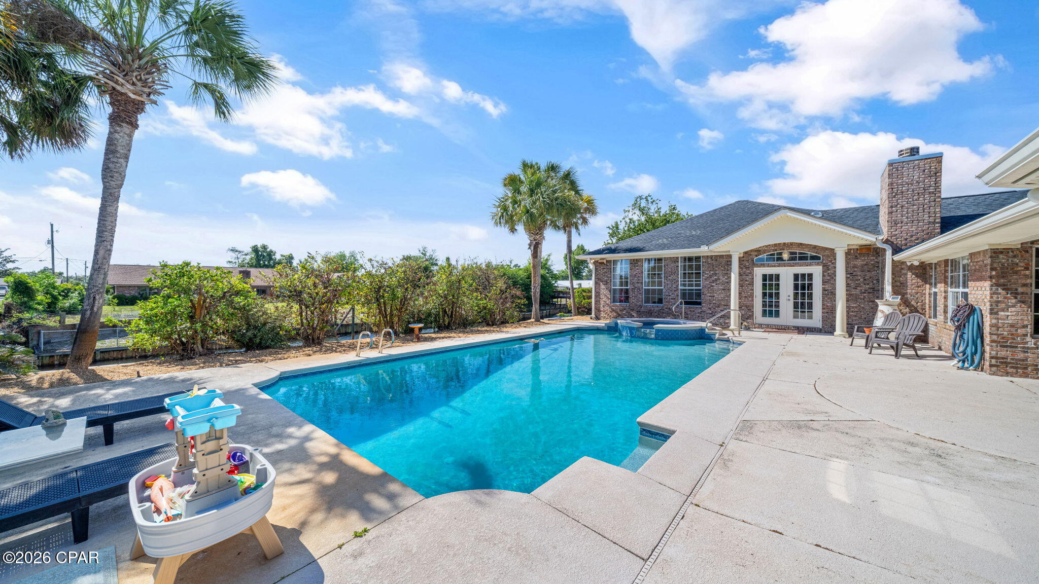2835 Longleaf Road