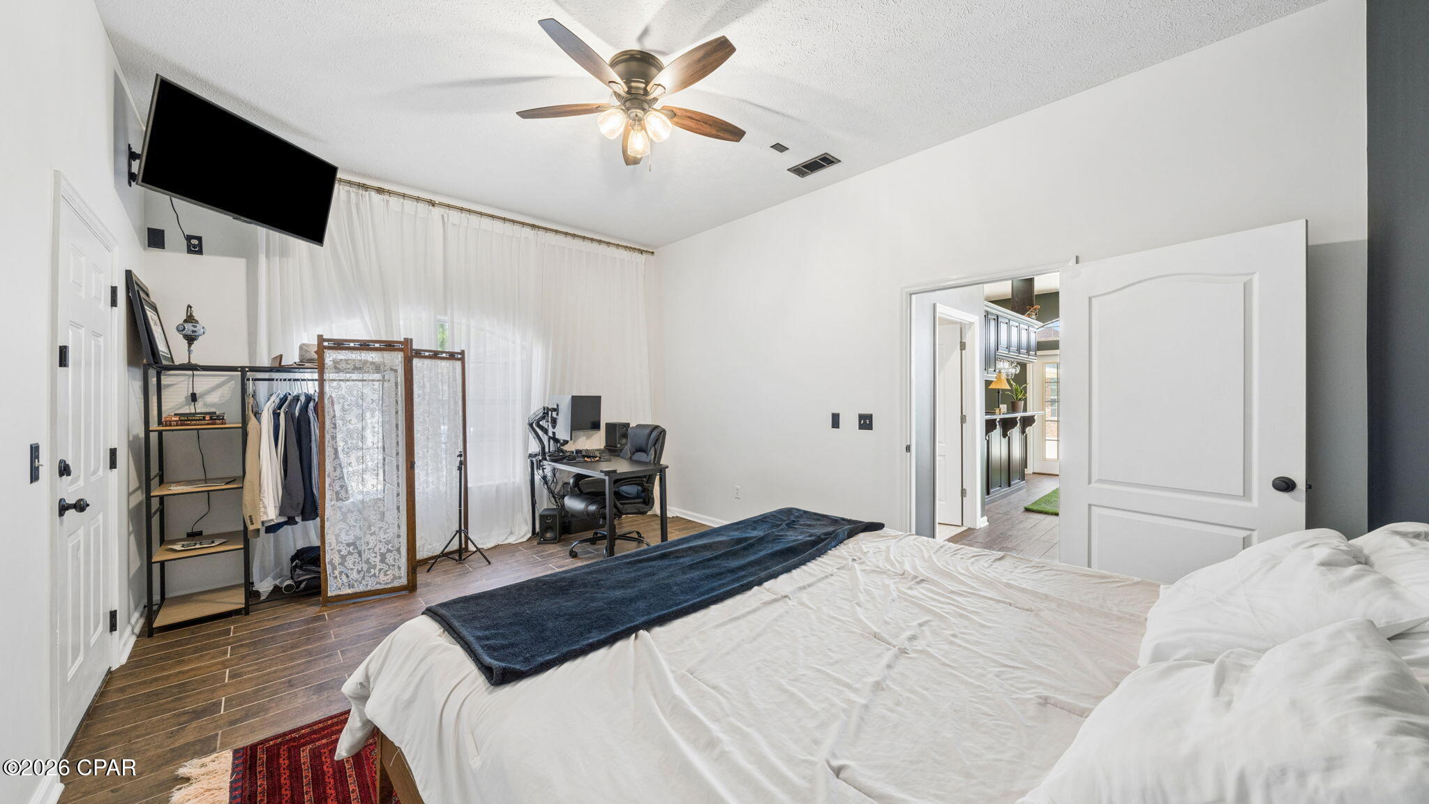 2835 Longleaf Road