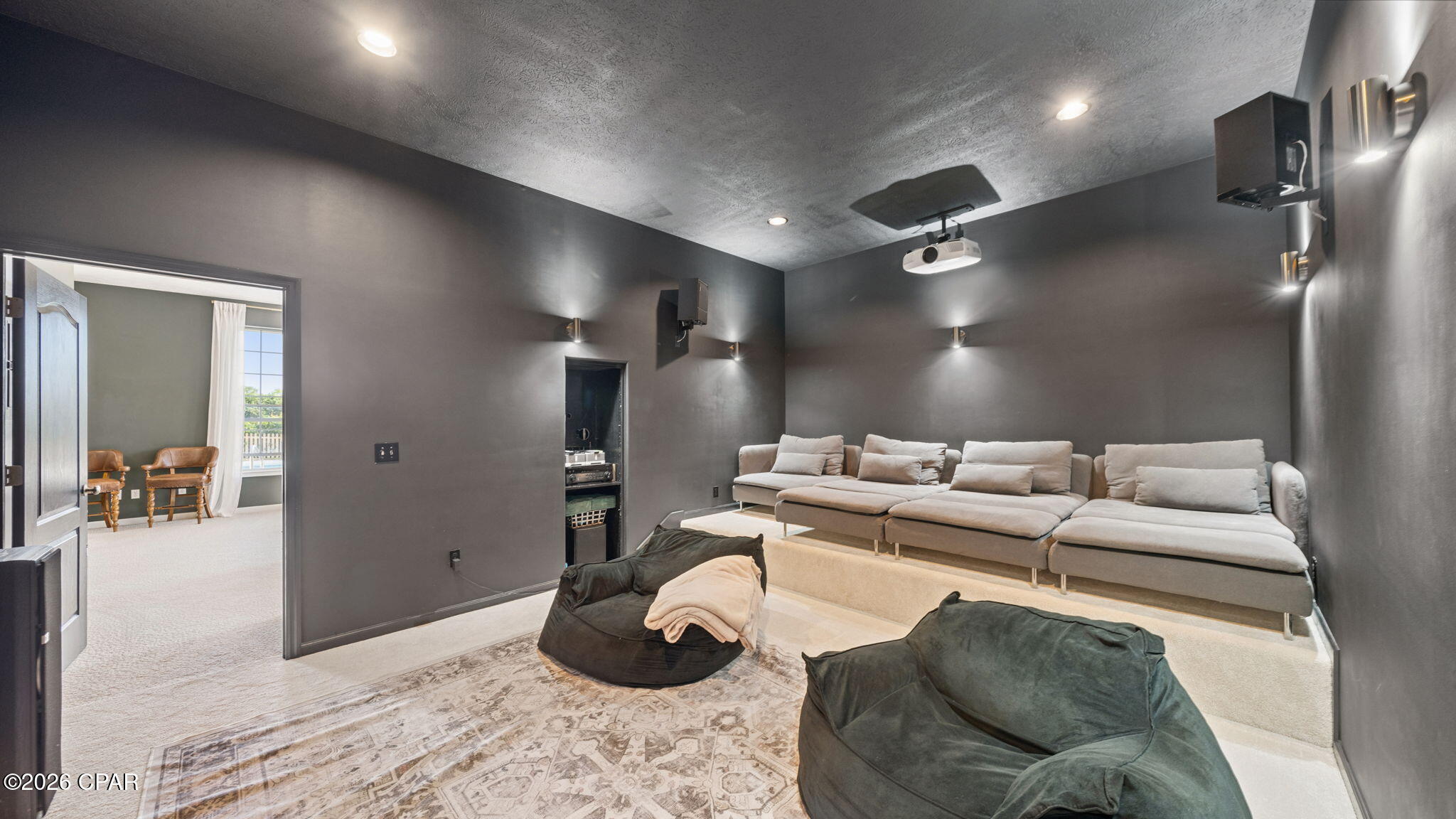 2835 Longleaf Road