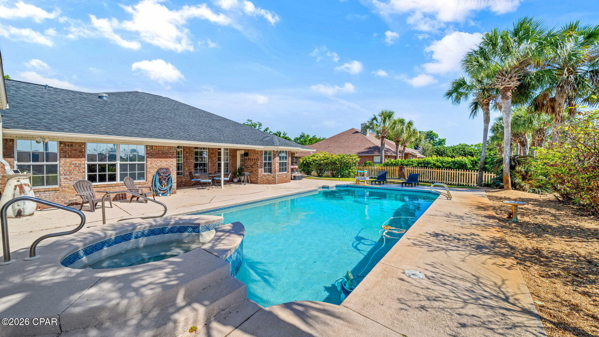 2835 Longleaf Road