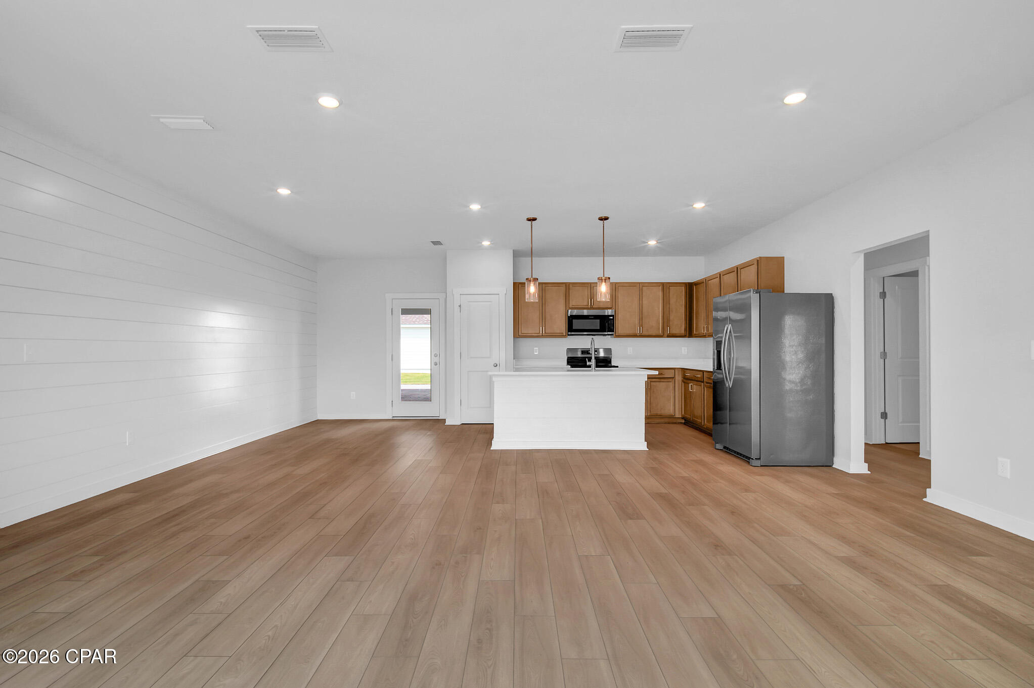 2336 Discovery Loop