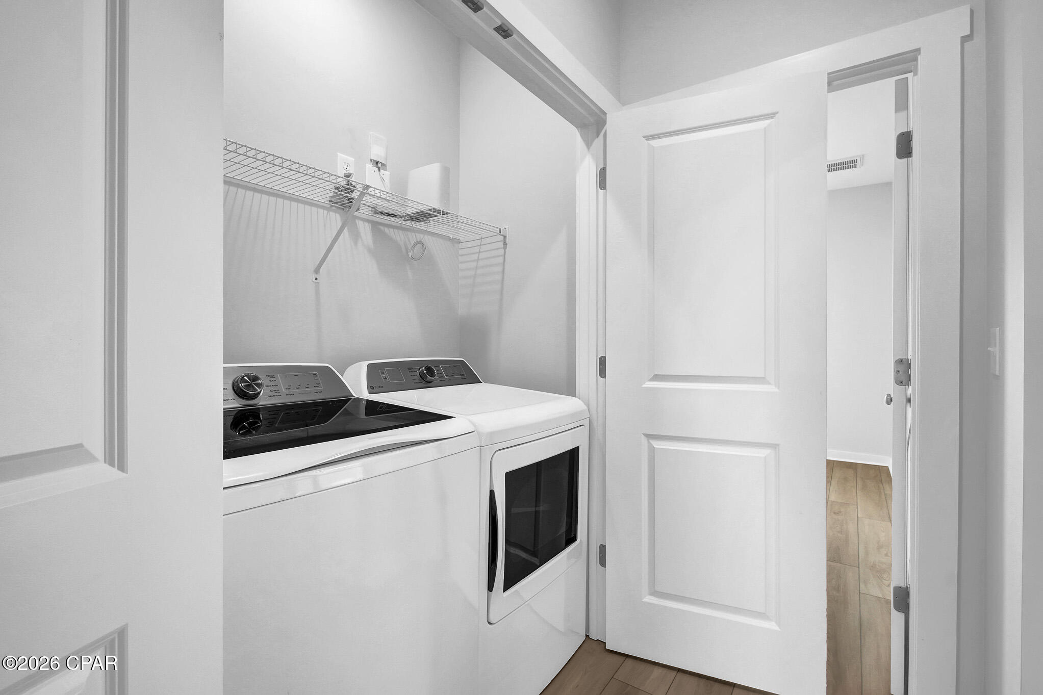 2336 Discovery Loop