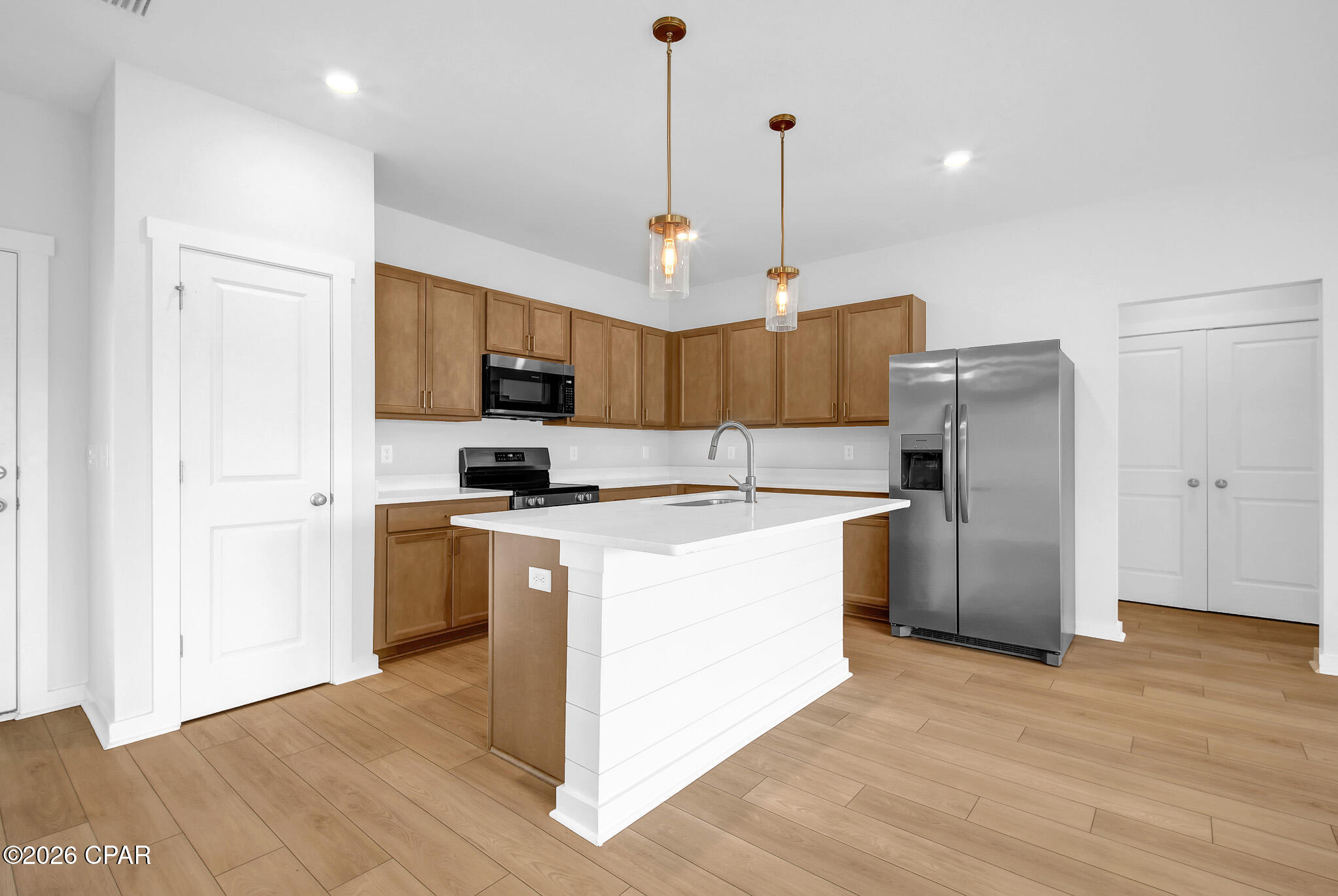 2336 Discovery Loop