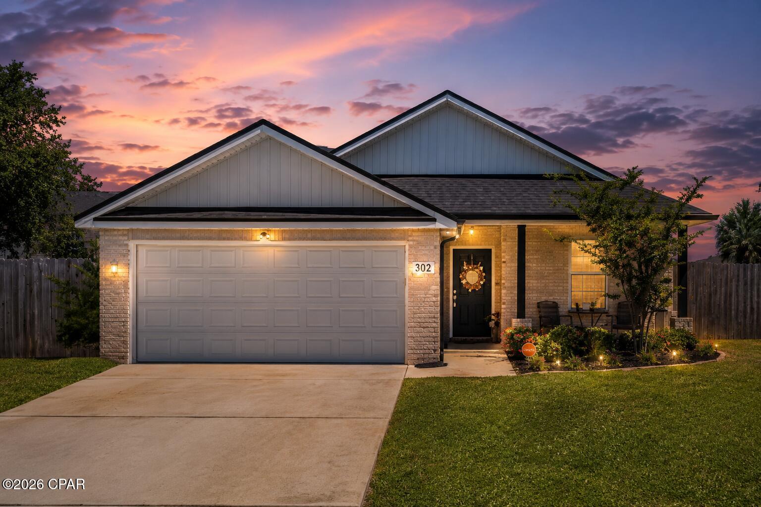 302 Lynnwood Lane