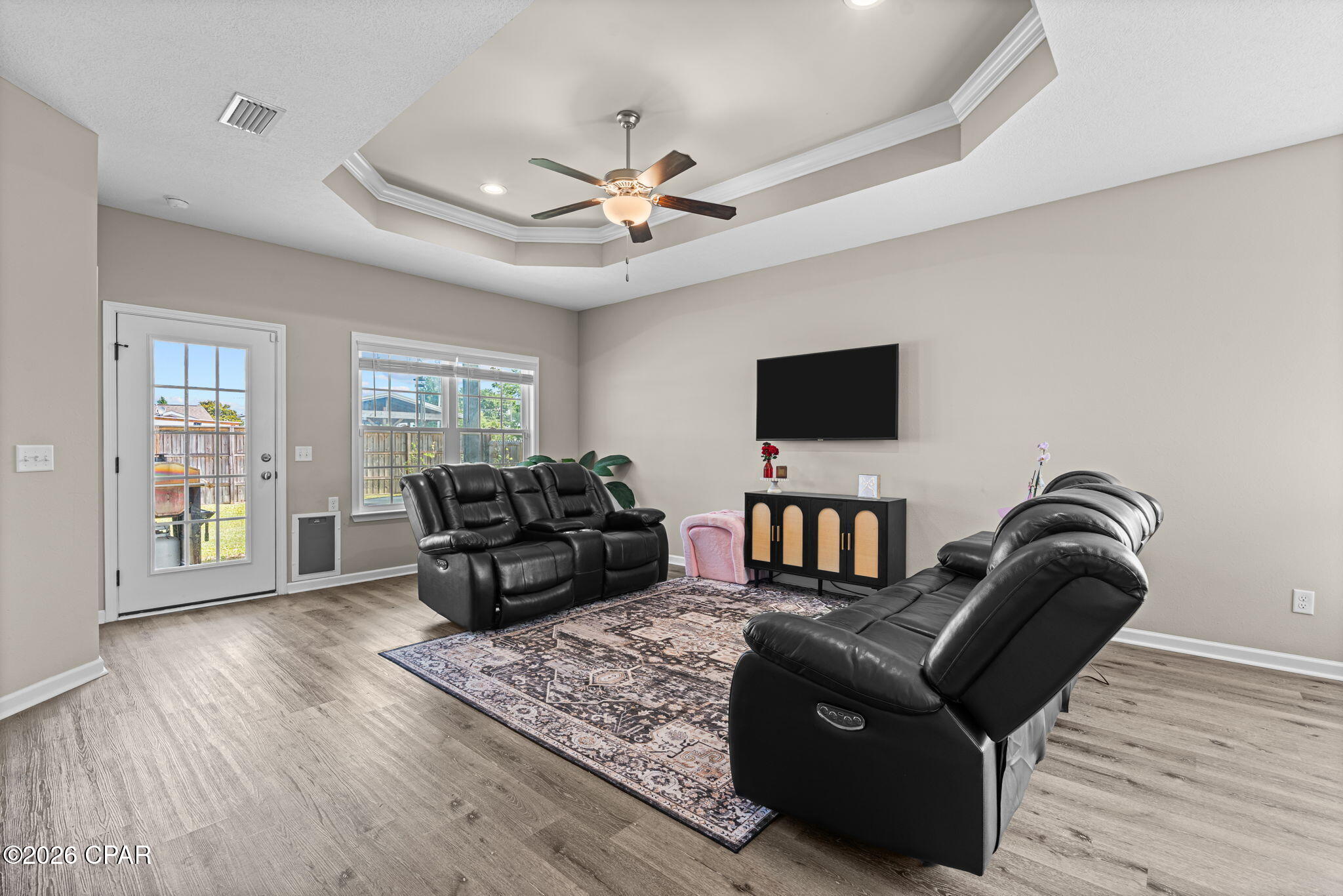 302 Lynnwood Lane