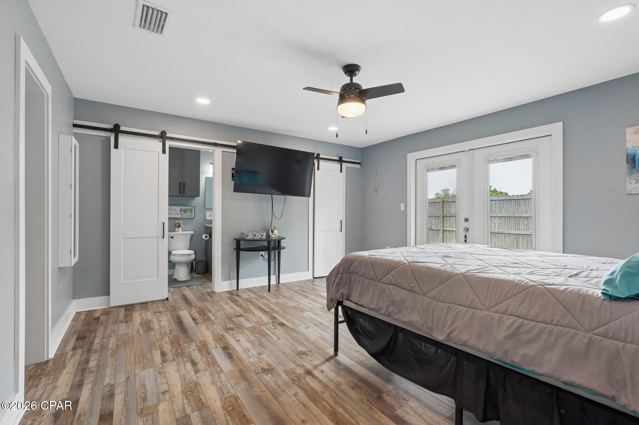 5608 Ivy Road