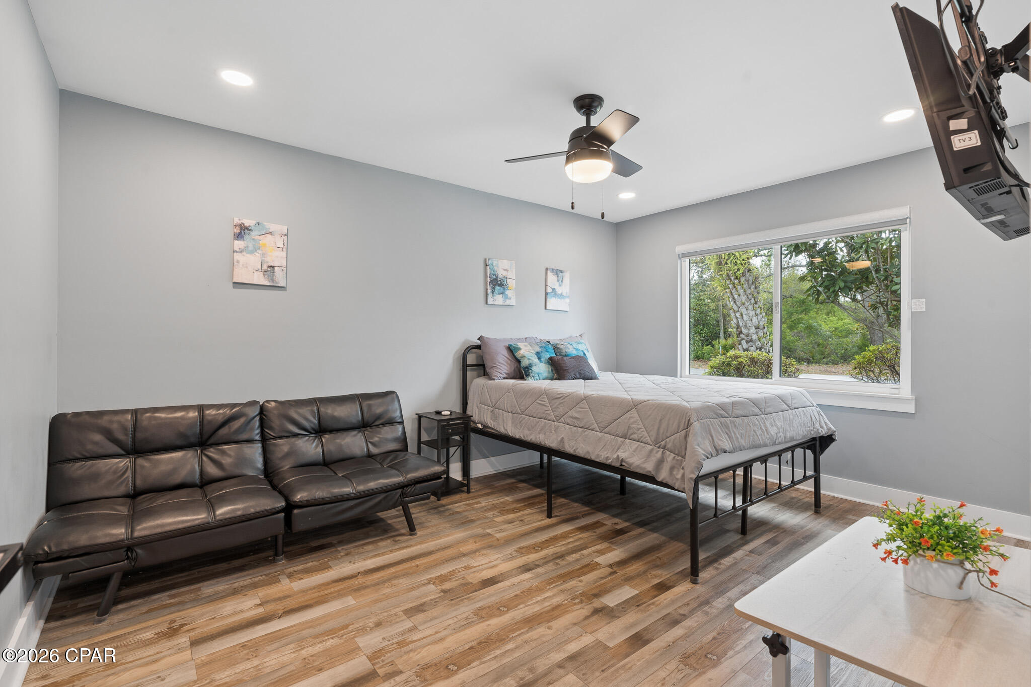 5608 Ivy Road