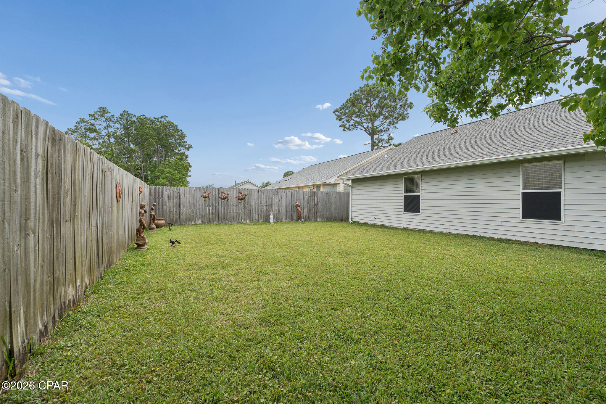 102 Heritage Circle