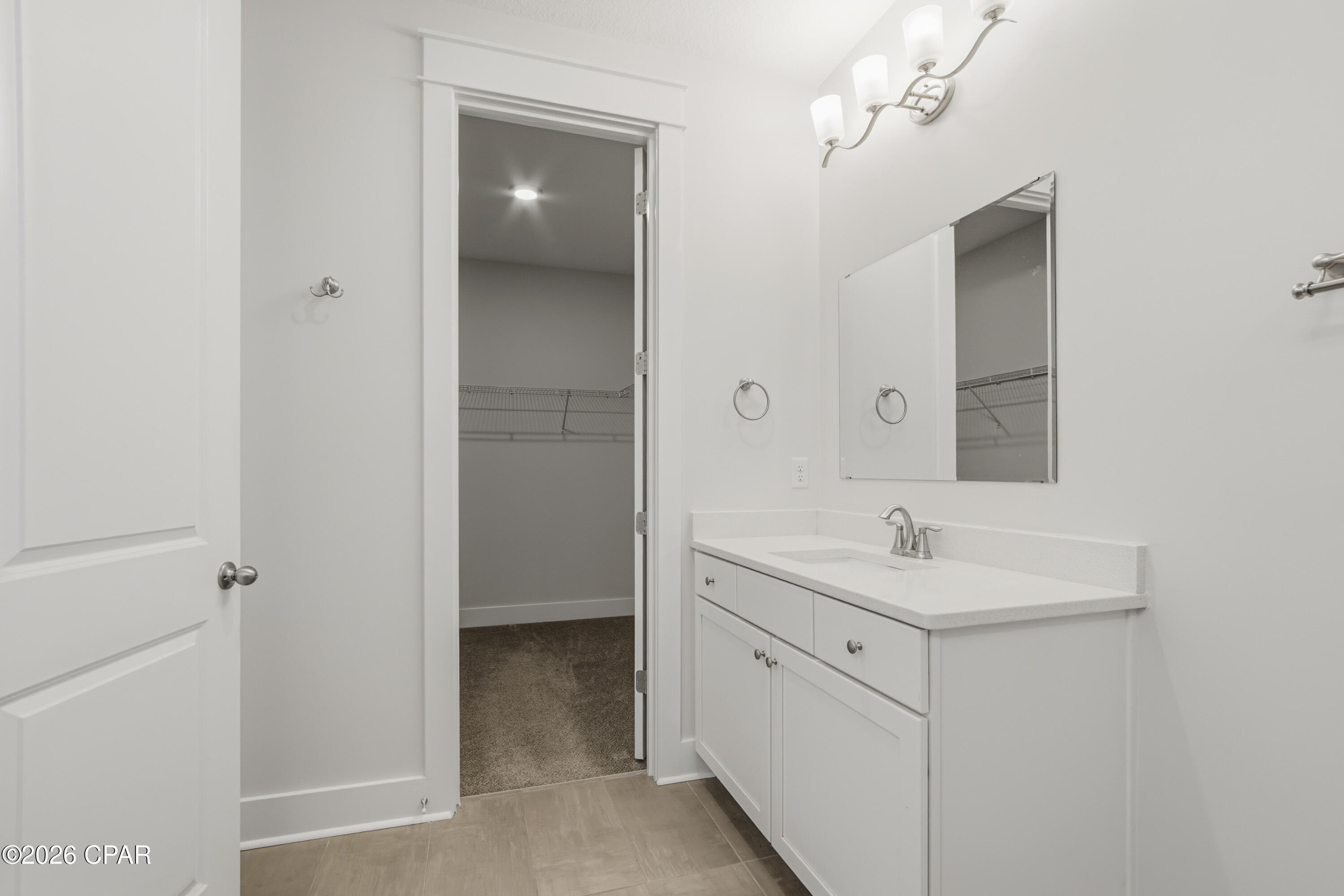 1816 Discovery Loop