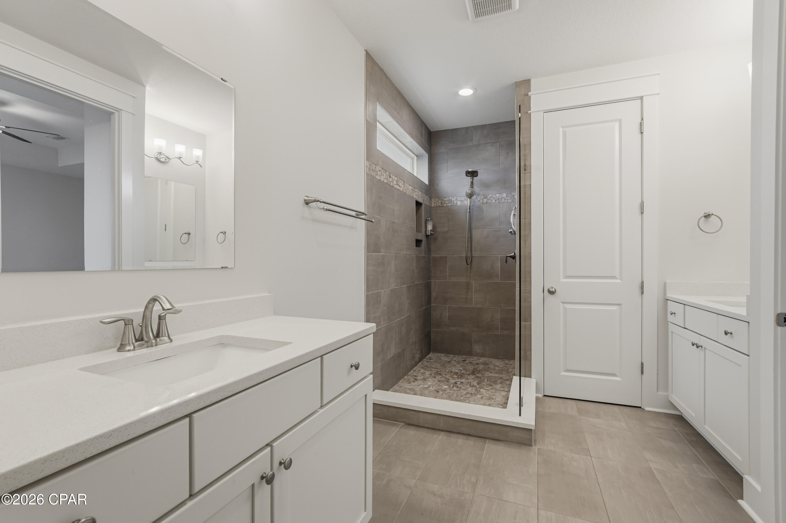 1816 Discovery Loop