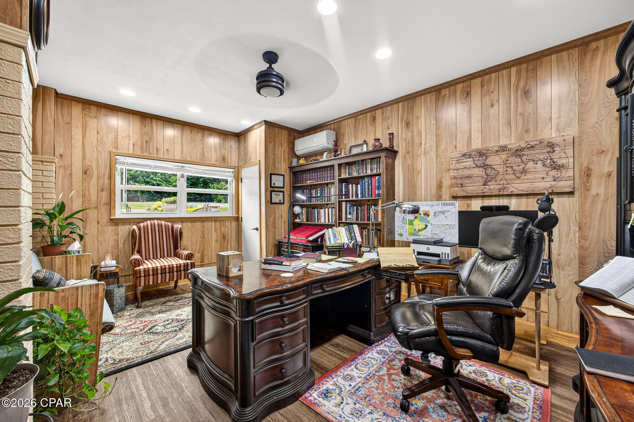700 2nd Street
