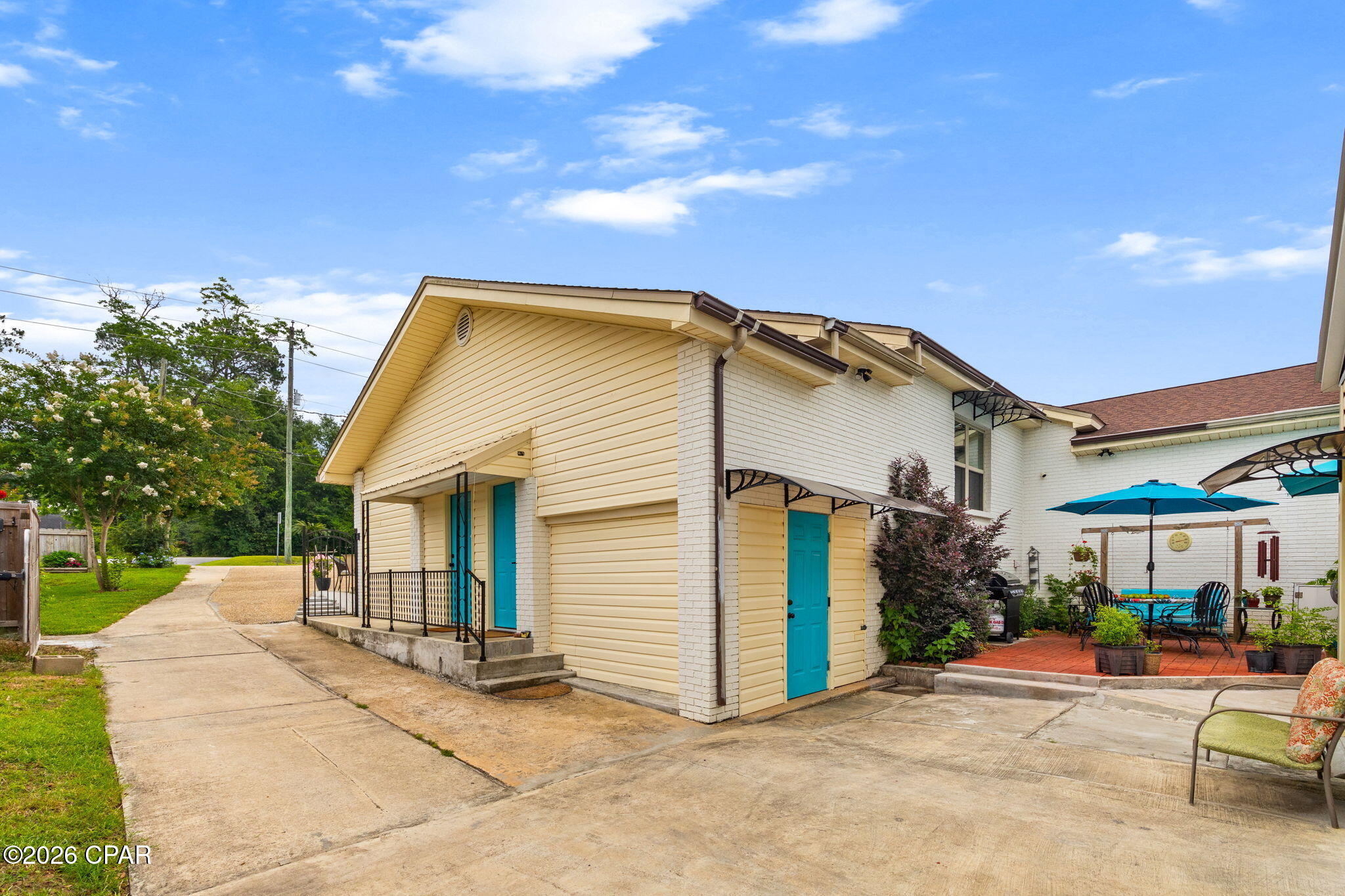 700 2nd Street