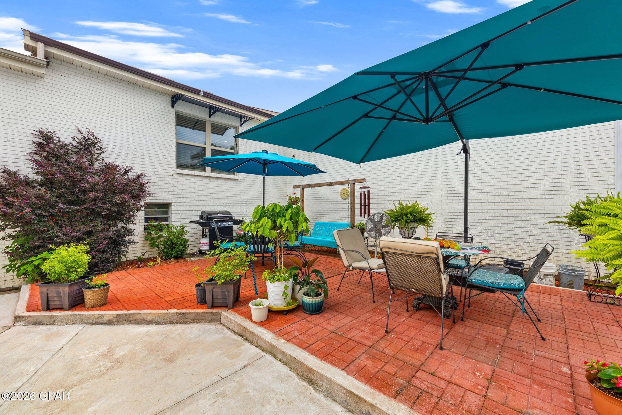 700 2nd Street